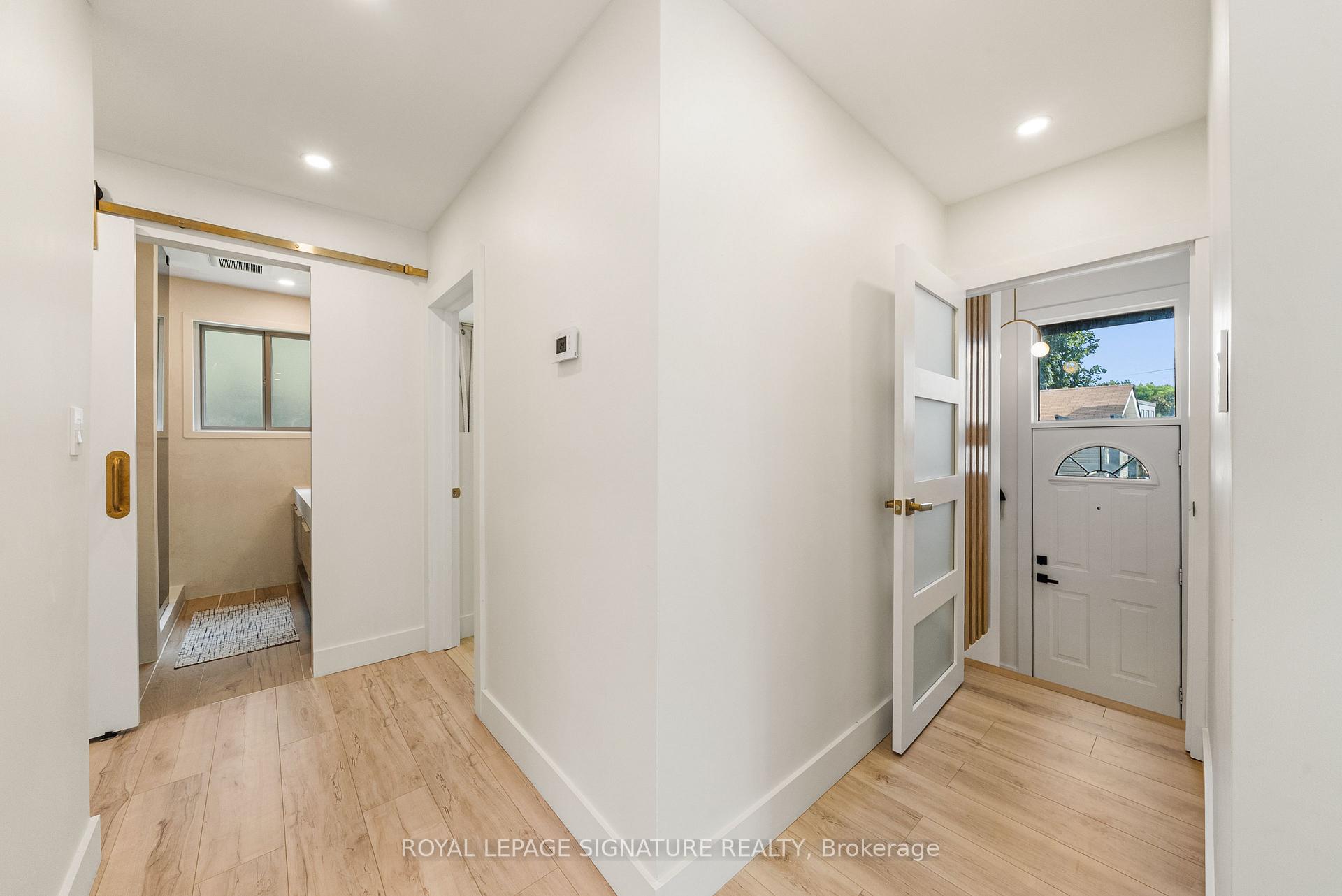 Photo 19 of 75 Rangoon Road, Etobicoke, Eringate-Centennial-West Deane — HOMEH