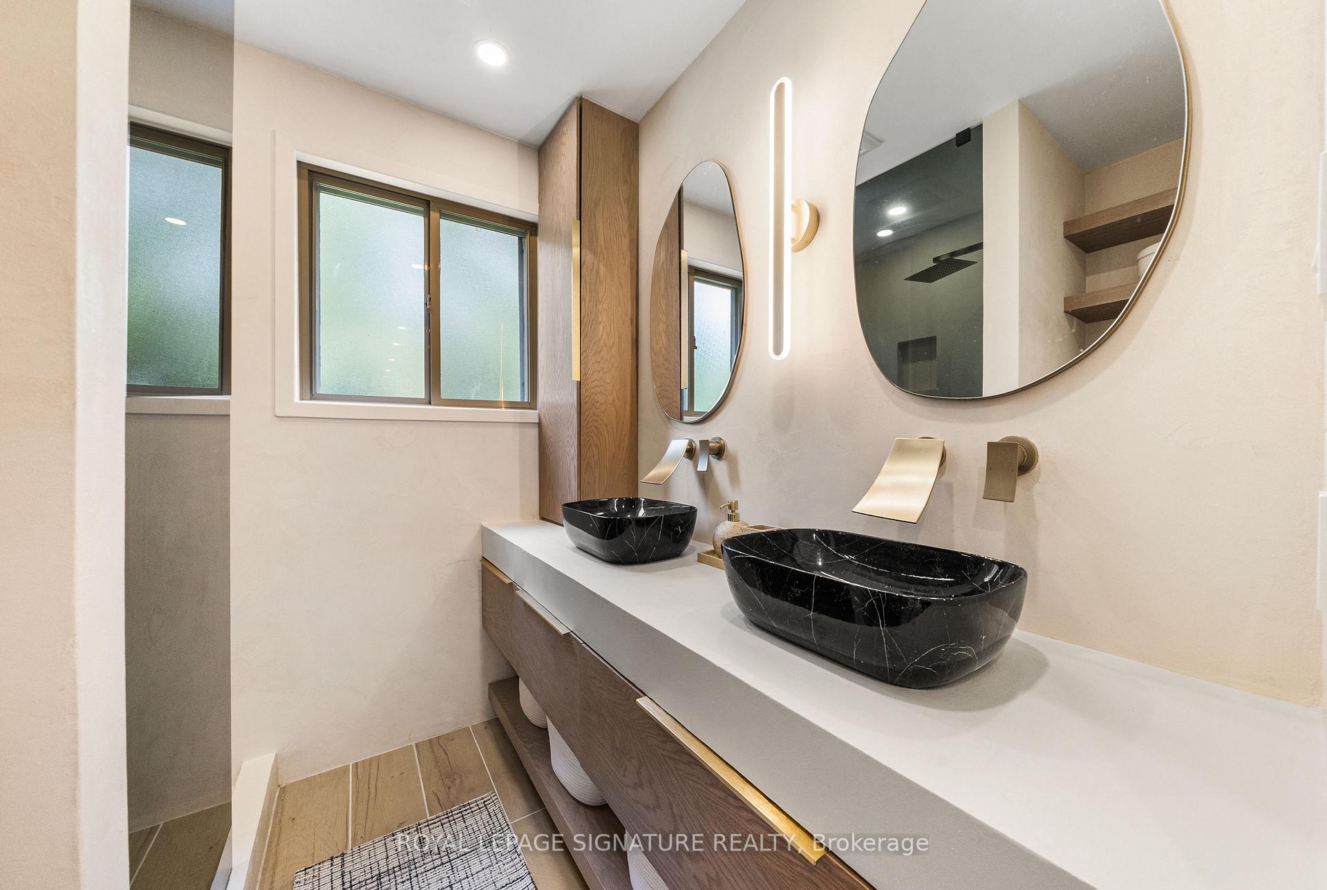 Photo 24 of 75 Rangoon Road, Etobicoke, Eringate-Centennial-West Deane — HOMEH