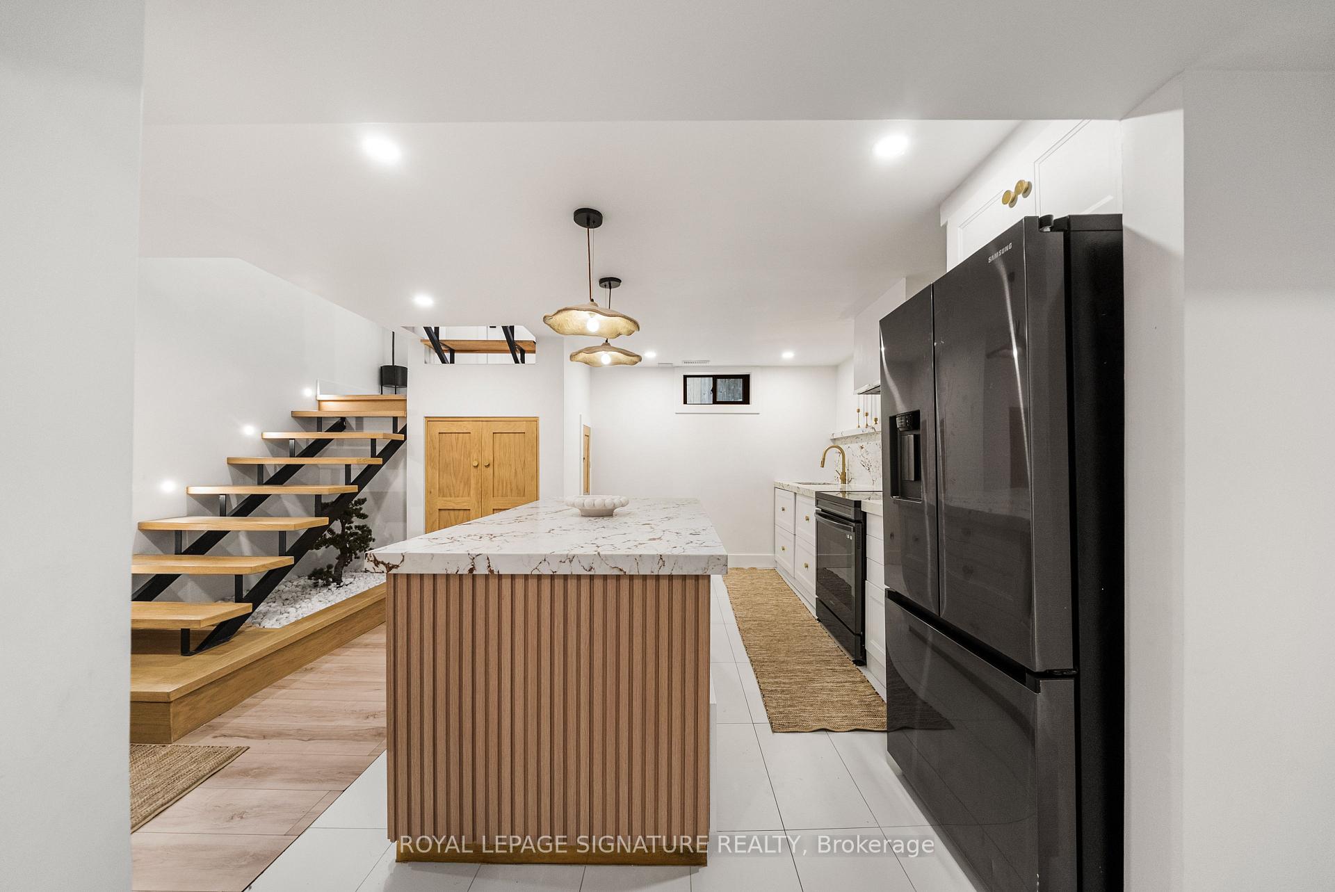 Photo 33 of 75 Rangoon Road, Etobicoke, Eringate-Centennial-West Deane — HOMEH