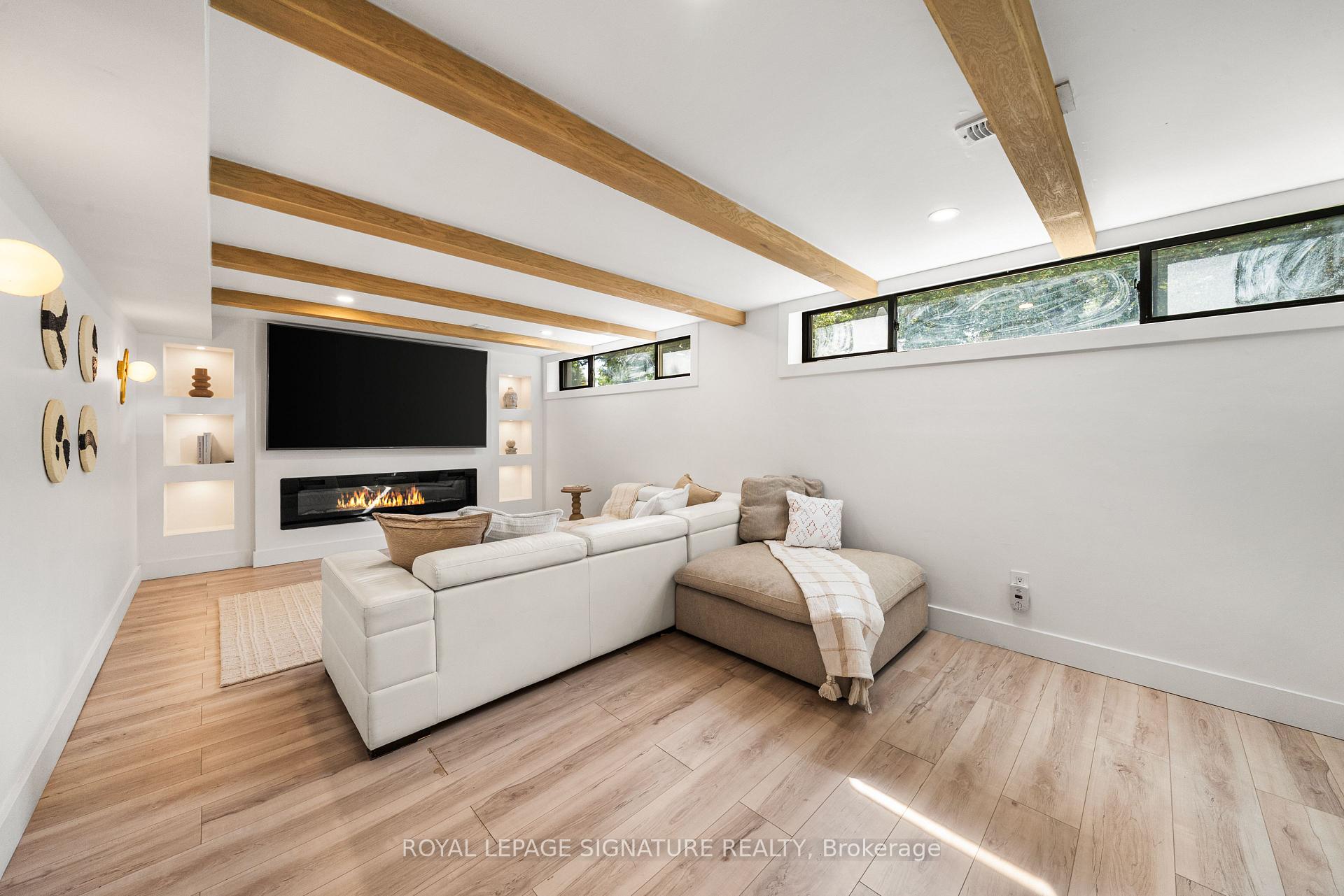 Photo 34 of 75 Rangoon Road, Etobicoke, Eringate-Centennial-West Deane — HOMEH