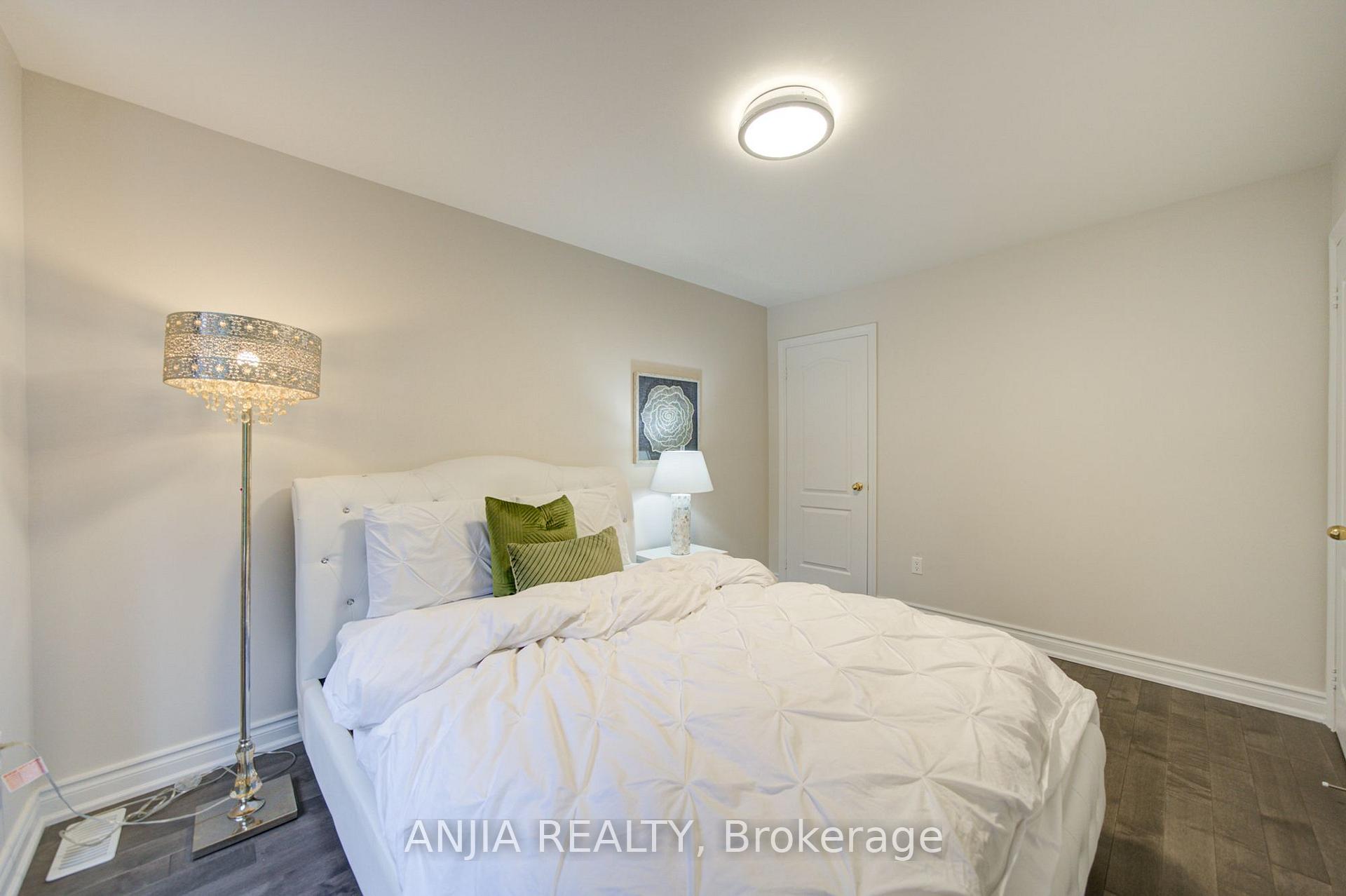Photo 23 of 6 Wildmoor Street, Markham, Cornell — HOMEH