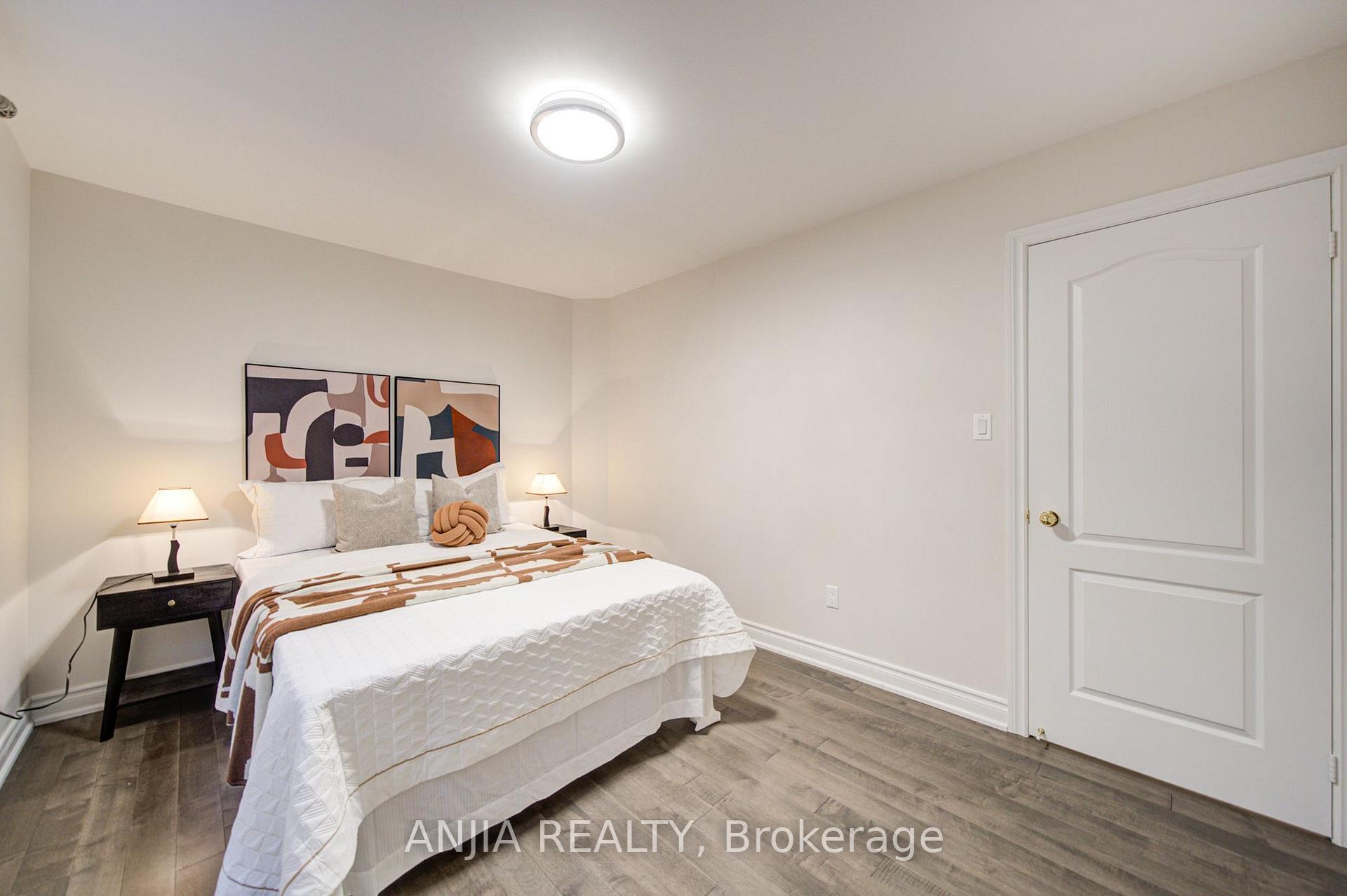 Photo 24 of 6 Wildmoor Street, Markham, Cornell — HOMEH
