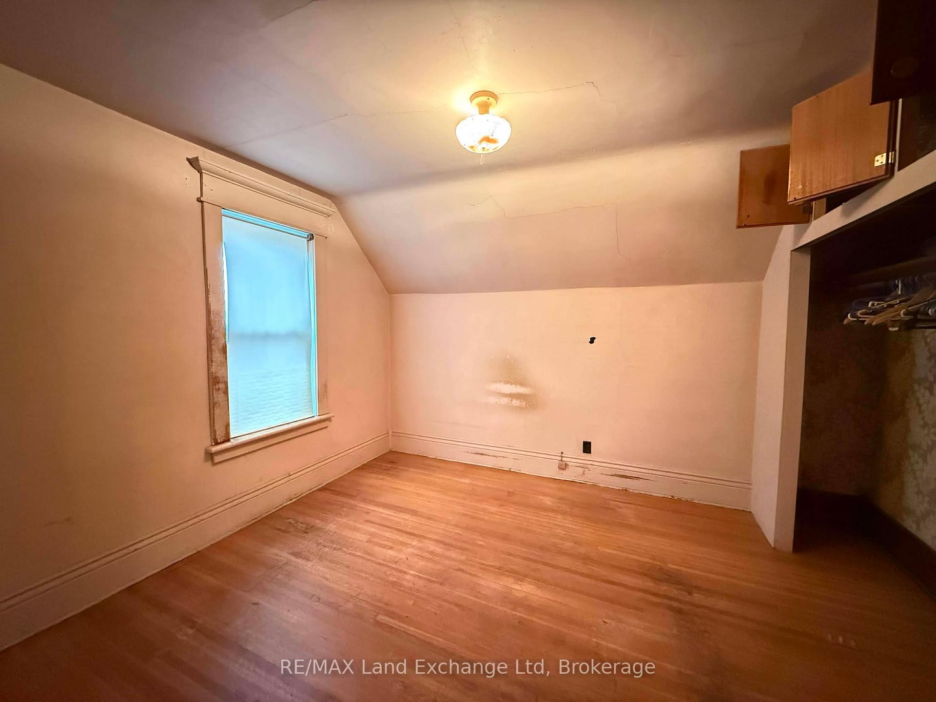 Photo 32 of 126 Diagonal Road, North Huron, Wingham — HOMEH