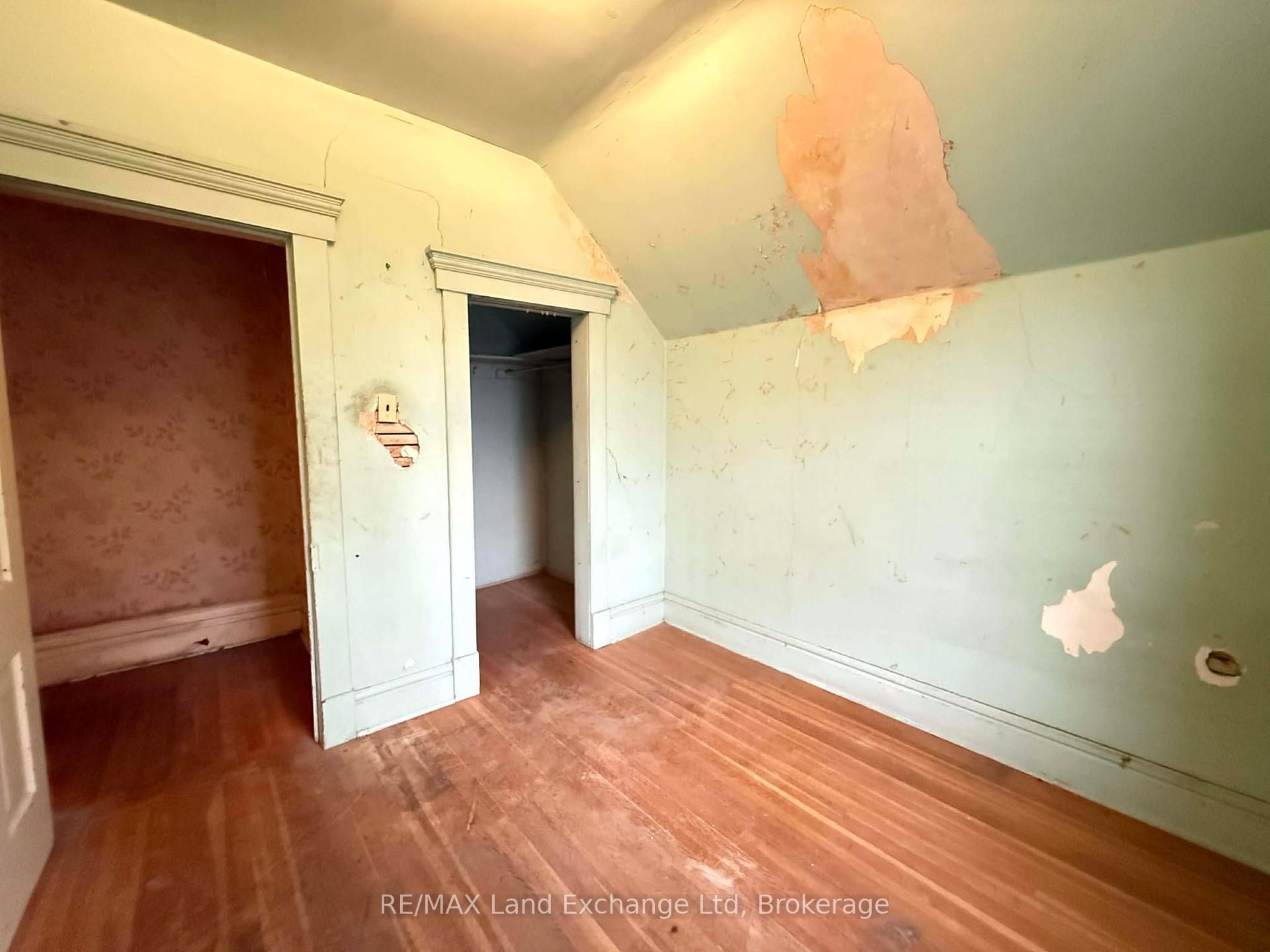 Photo 33 of 126 Diagonal Road, North Huron, Wingham — HOMEH
