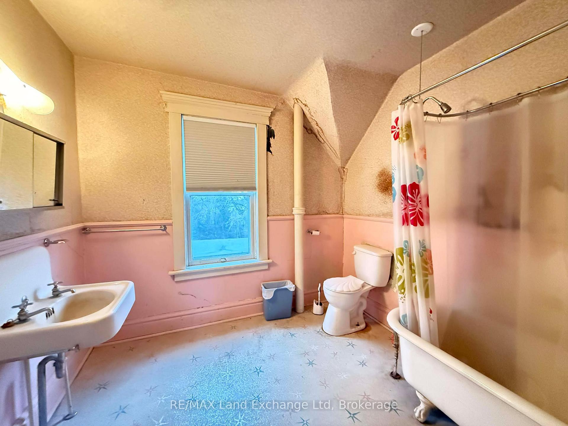 Photo 38 of 126 Diagonal Road, North Huron, Wingham — HOMEH