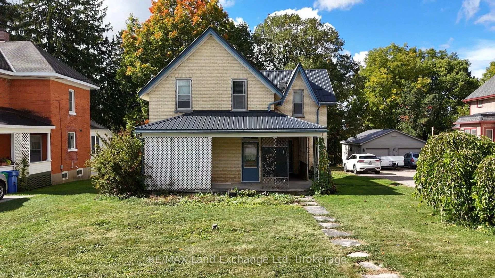 Photo 4 of 126 Diagonal Road, North Huron, Wingham — HOMEH
