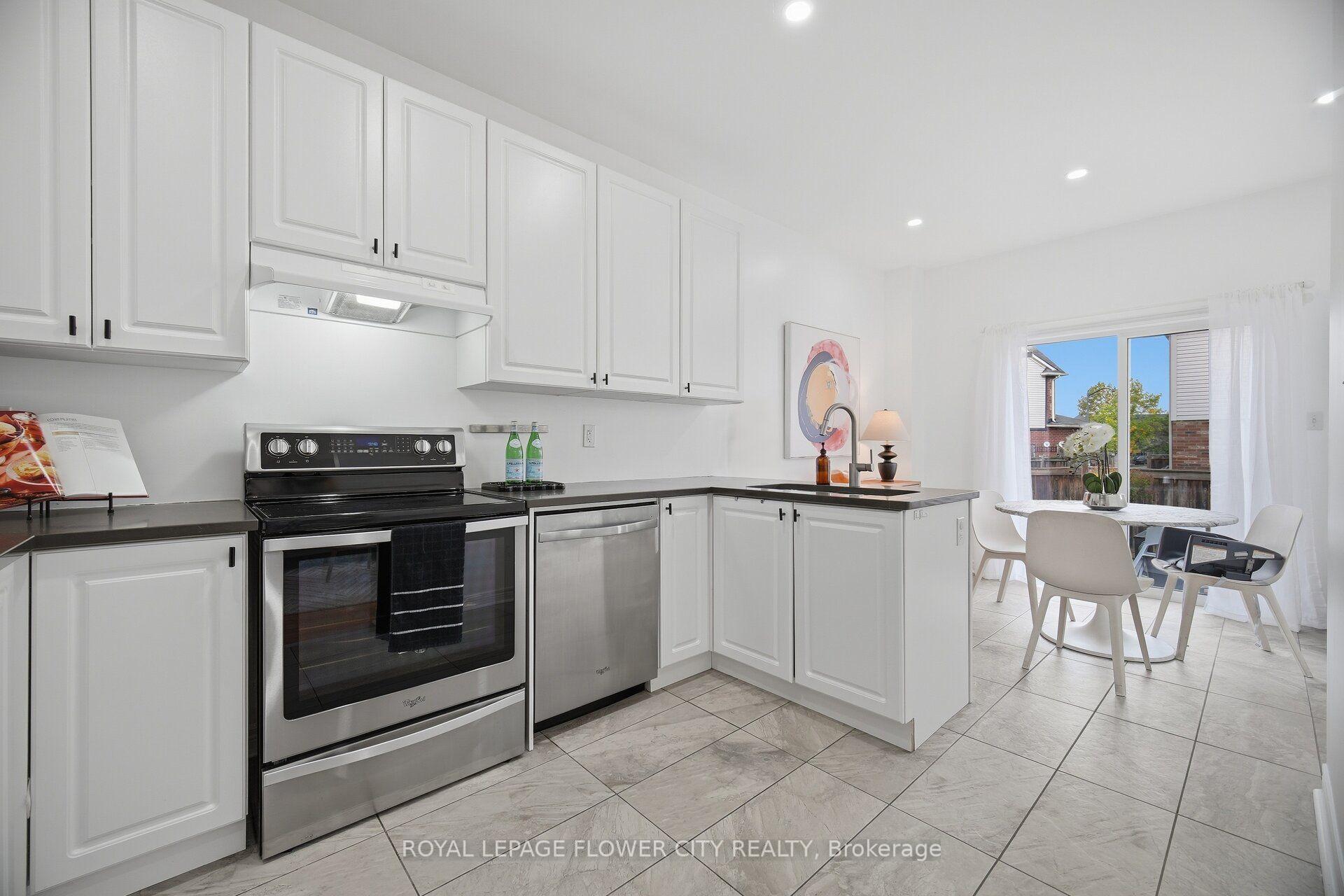 Photo 14 of 381 Cedric Terrace, Milton, Harrison — HOMEH