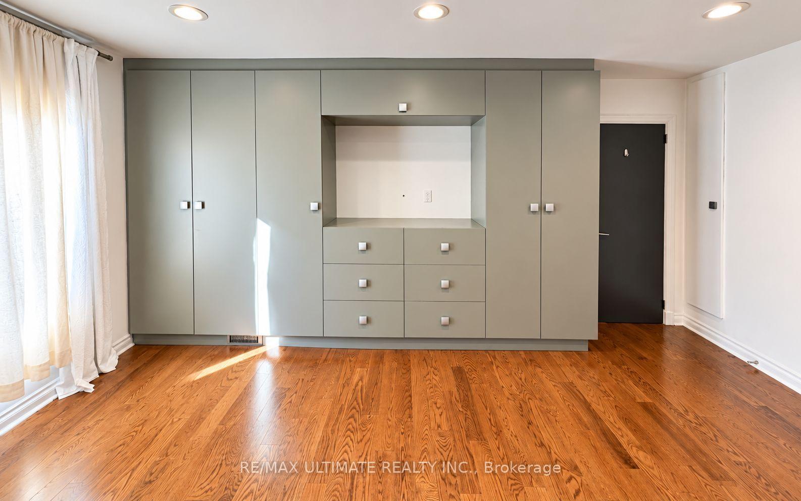 Photo 16 of 10 Noel Avenue, Toronto, Leaside — HOMEH