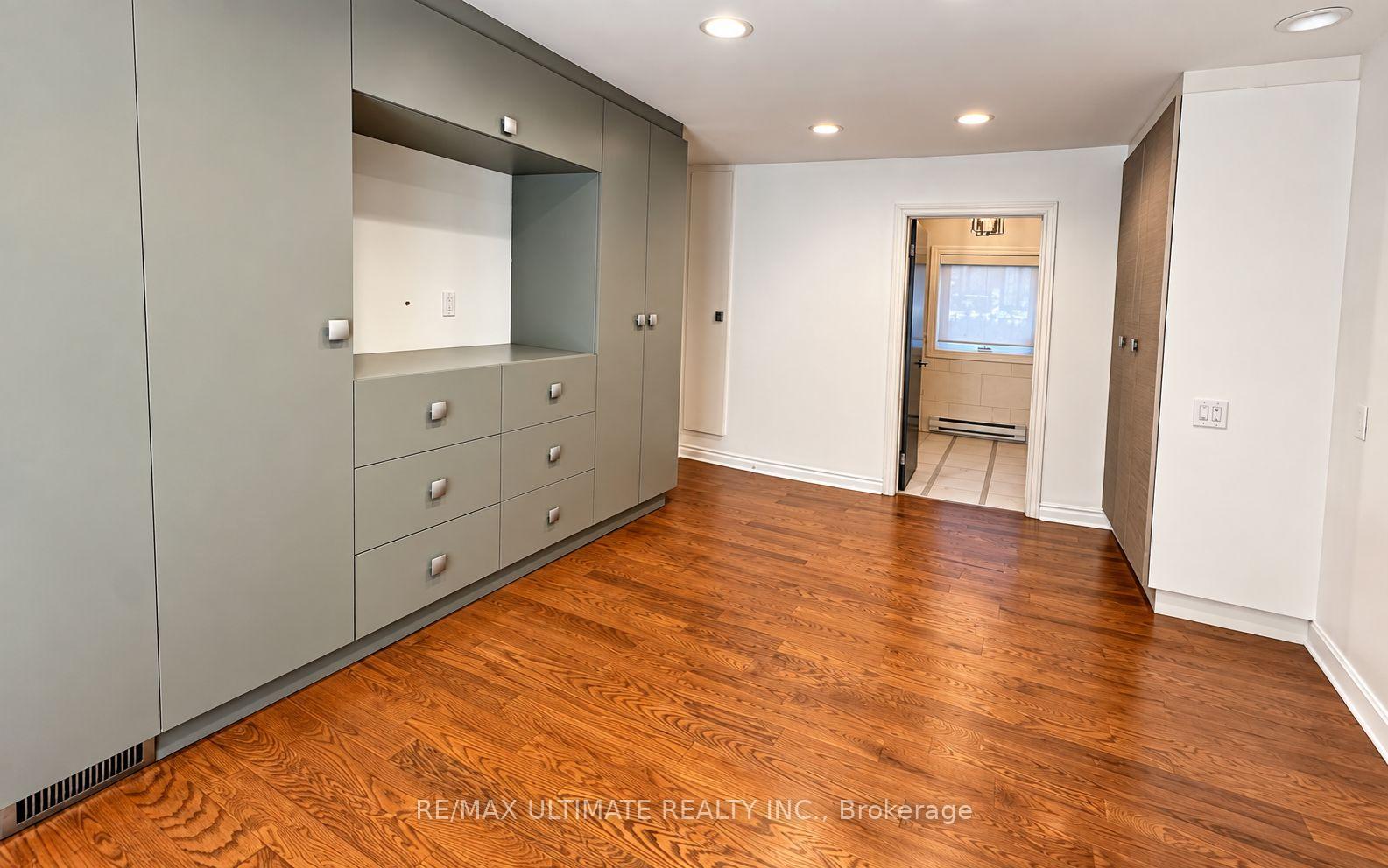 Photo 17 of 10 Noel Avenue, Toronto, Leaside — HOMEH