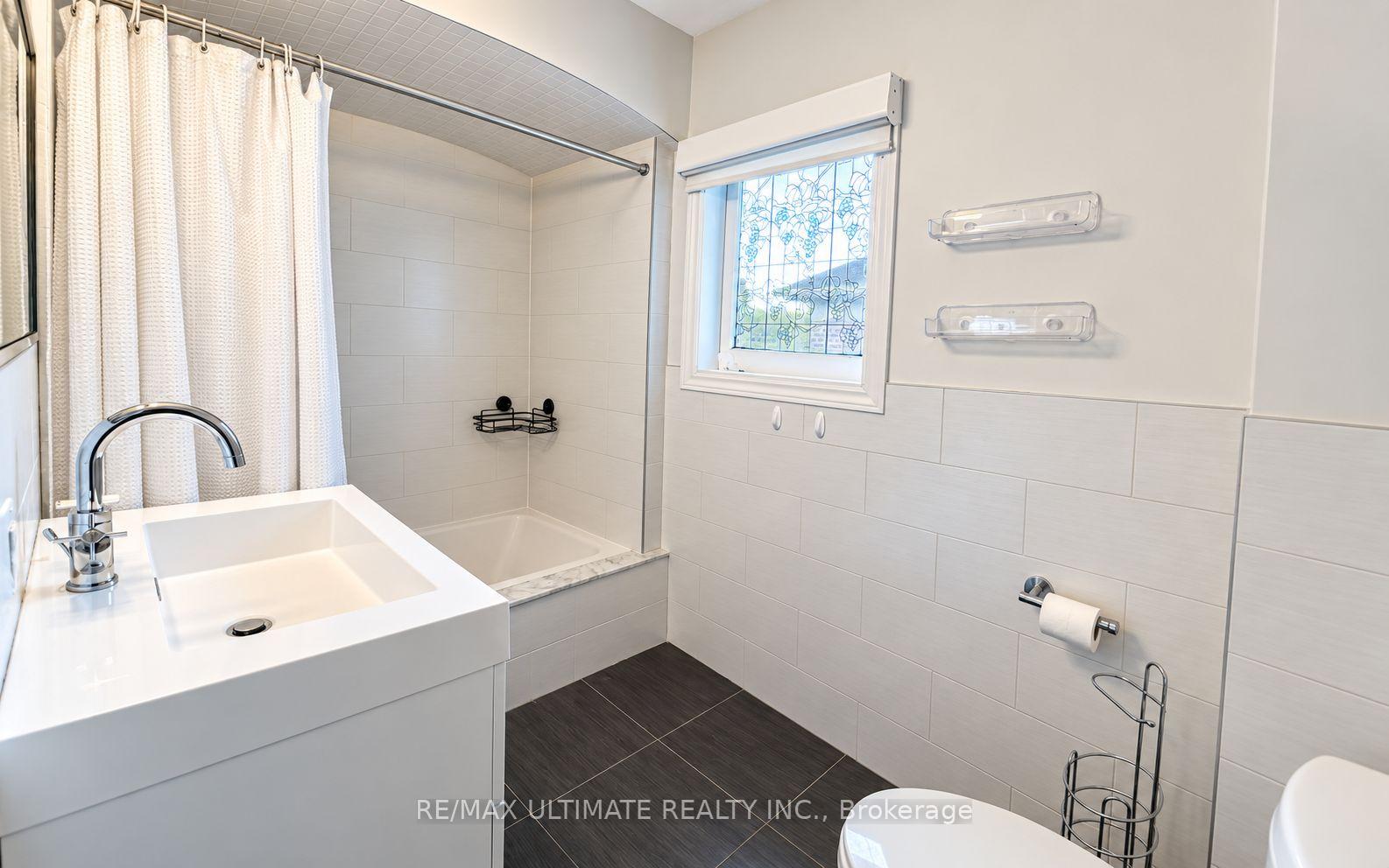 Photo 24 of 10 Noel Avenue, Toronto, Leaside — HOMEH