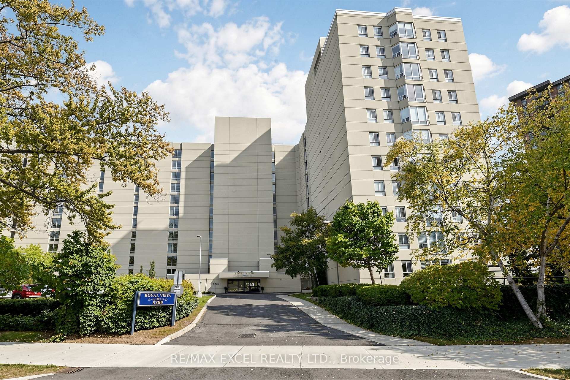 Photo 1 of Unit 607, 5280 Lakeshore Road, Burlington, Appleby — HOMEH
