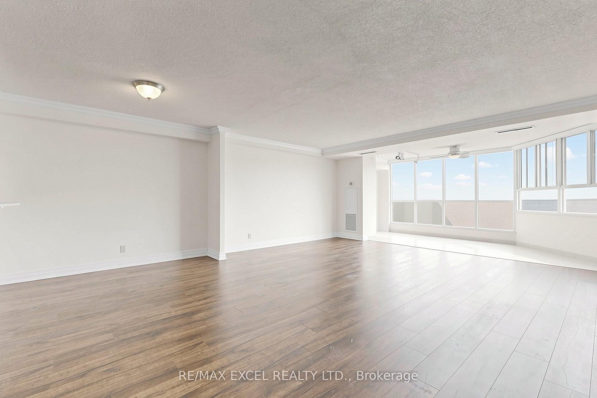 Photo 8 of Unit 607, 5280 Lakeshore Road, Burlington, Appleby — HOMEH