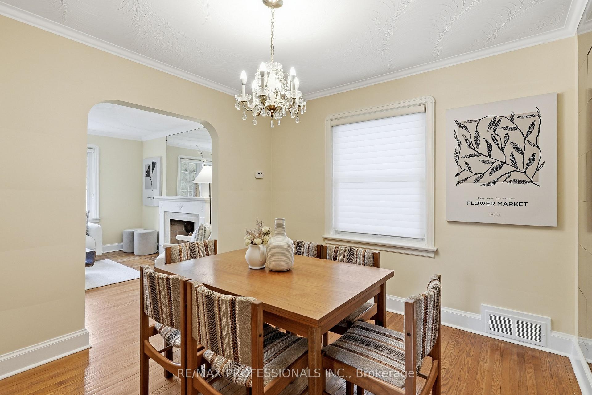 Photo 12 of 1 Bernice Avenue, Etobicoke, Stonegate-Queensway — HOMEH