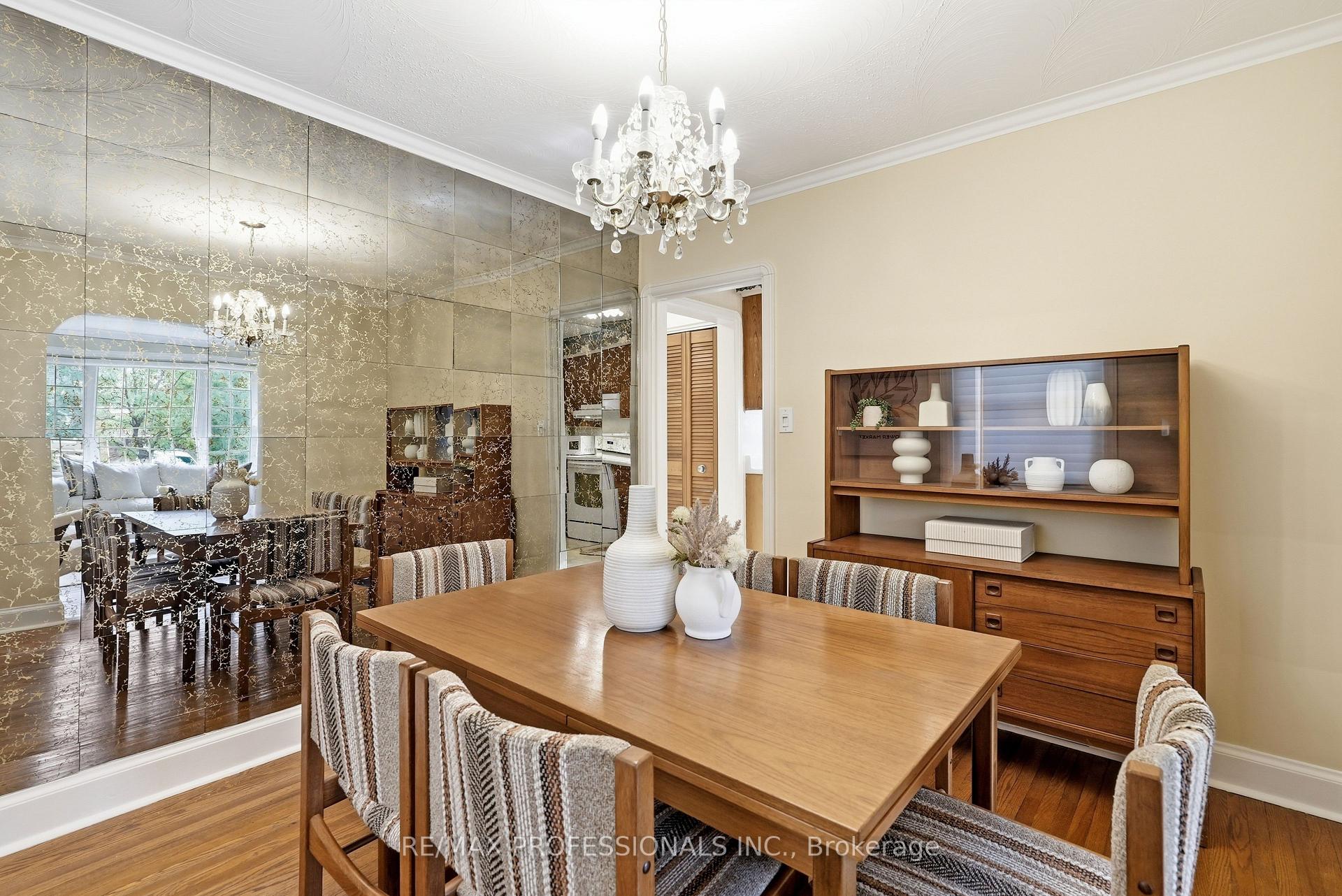 Photo 14 of 1 Bernice Avenue, Etobicoke, Stonegate-Queensway — HOMEH