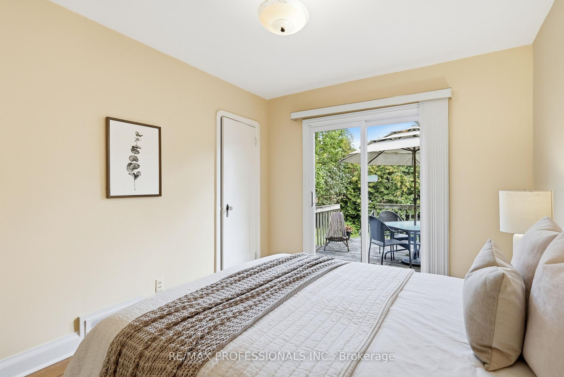 Photo 24 of 1 Bernice Avenue, Etobicoke, Stonegate-Queensway — HOMEH
