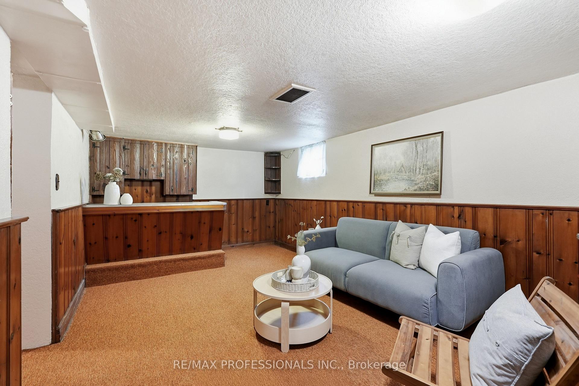 Photo 33 of 1 Bernice Avenue, Etobicoke, Stonegate-Queensway — HOMEH