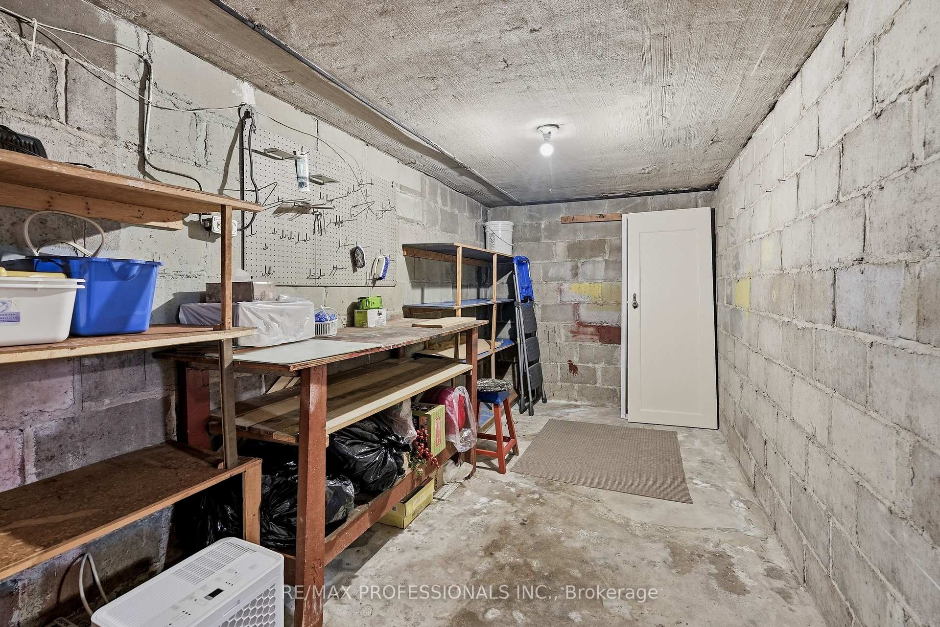 Photo 39 of 1 Bernice Avenue, Etobicoke, Stonegate-Queensway — HOMEH