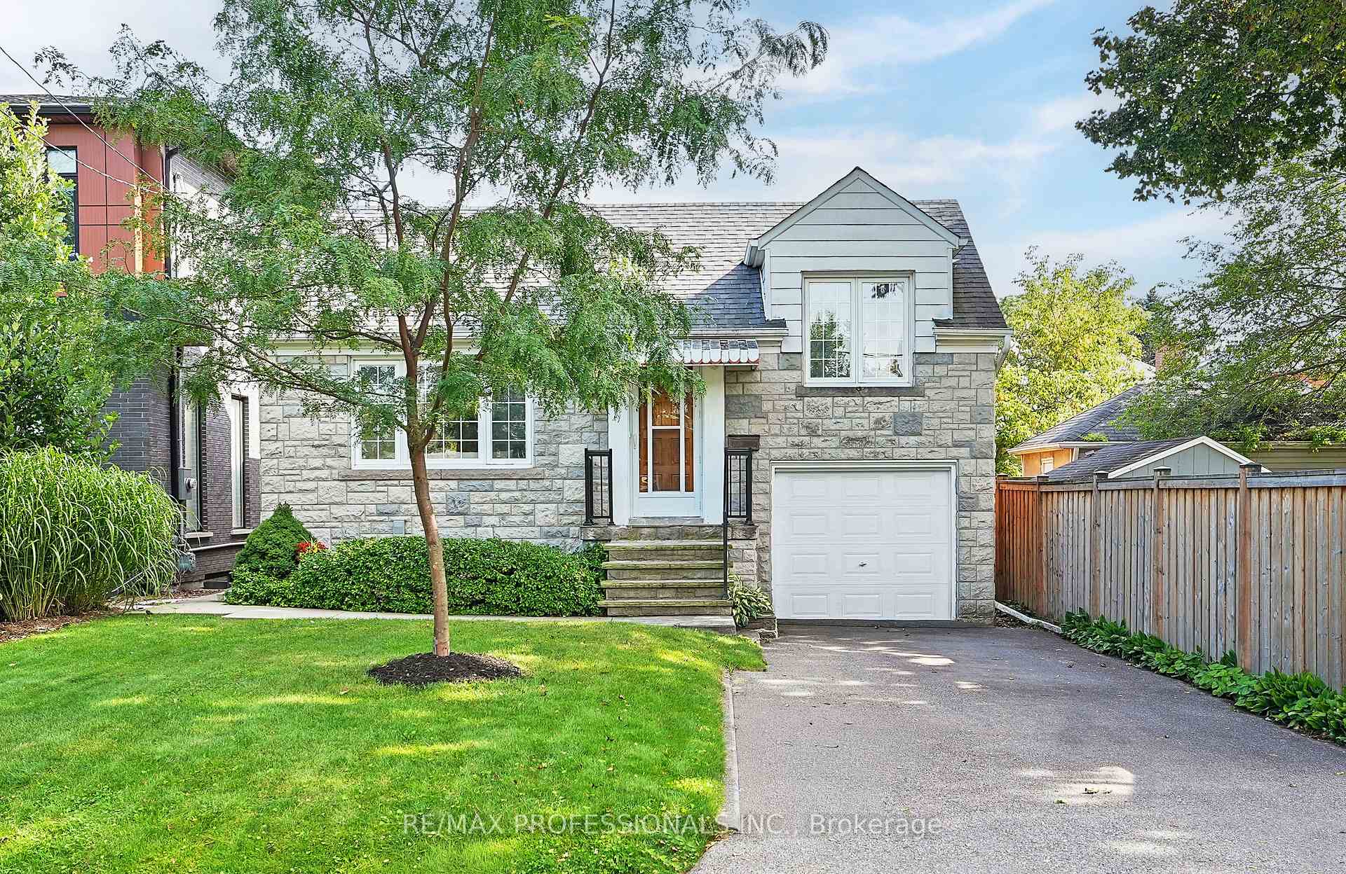 Photo 47 of 1 Bernice Avenue, Etobicoke, Stonegate-Queensway — HOMEH