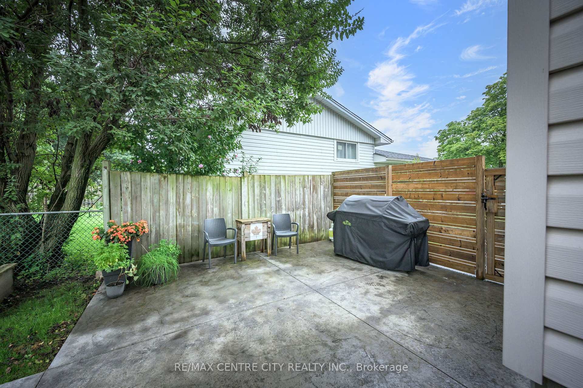 Photo 11 of 71 Ardsley Road, London, North I — HOMEH