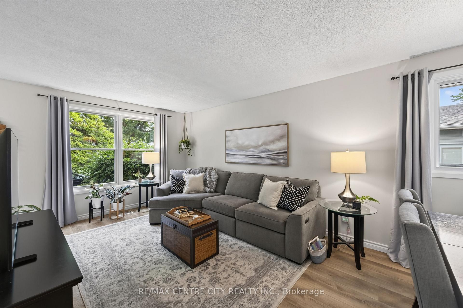 Photo 13 of 71 Ardsley Road, London, North I — HOMEH