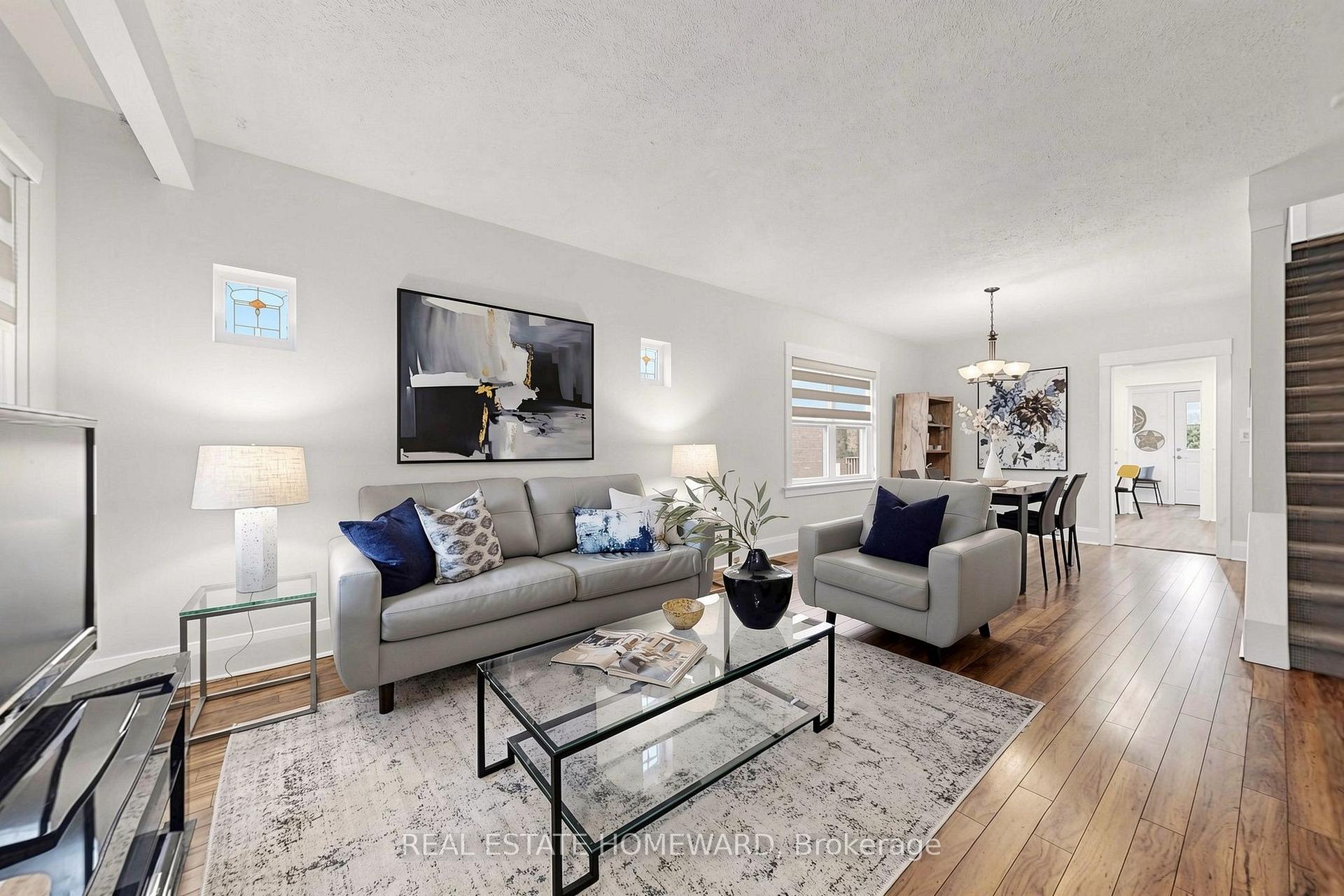 Photo 4 of 249 Queensdale Avenue, Toronto, Danforth Village-East York — HOMEH