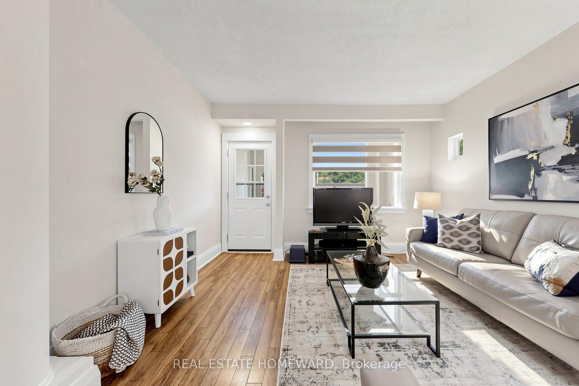 Photo 7 of 249 Queensdale Avenue, Toronto, Danforth Village-East York — HOMEH