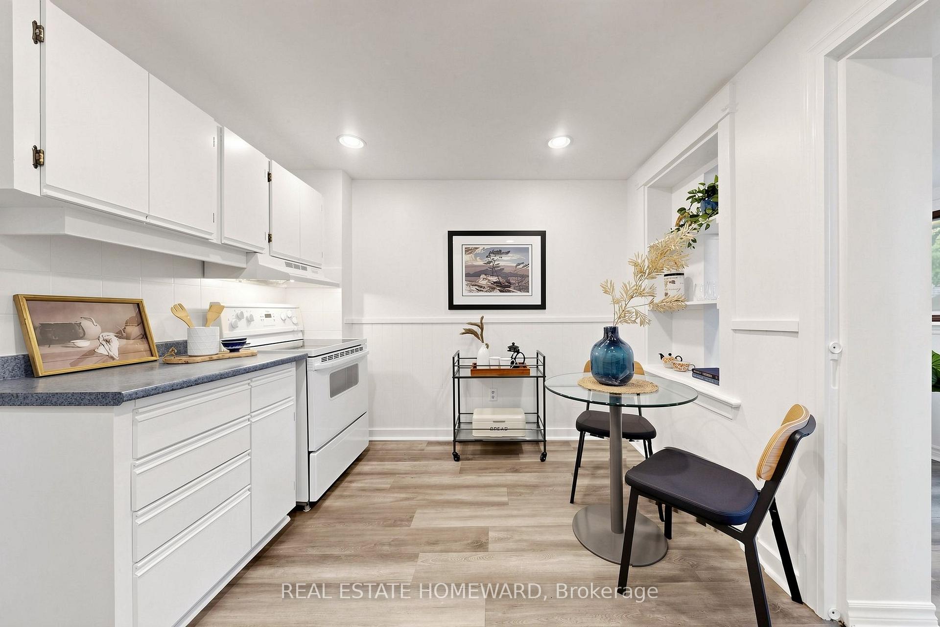 Photo 16 of 249 Queensdale Avenue, Toronto, Danforth Village-East York — HOMEH