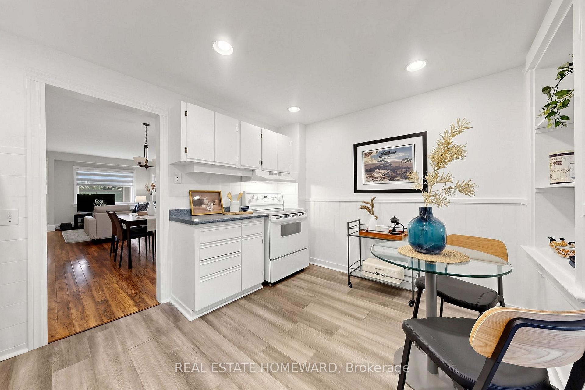 Photo 17 of 249 Queensdale Avenue, Toronto, Danforth Village-East York — HOMEH