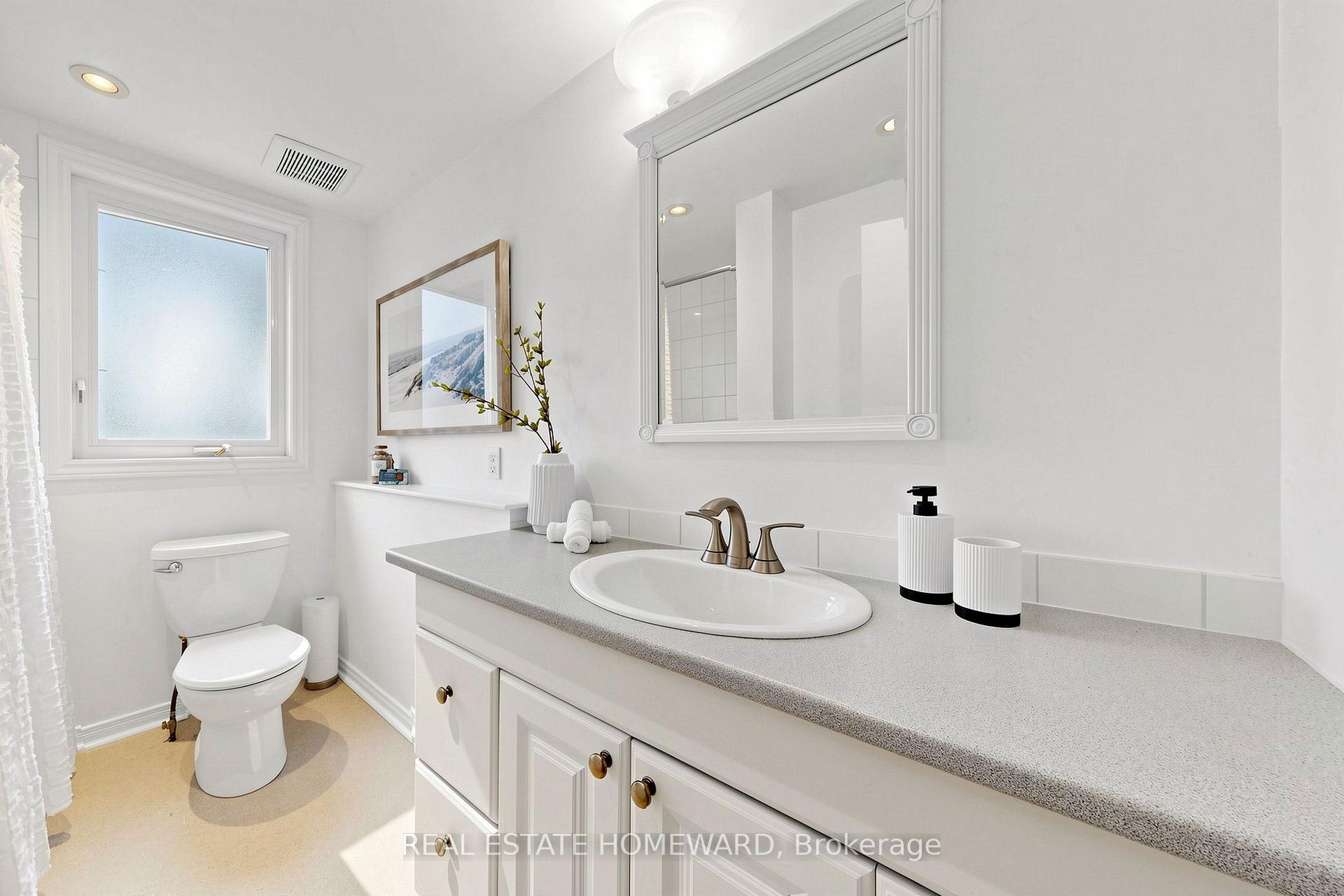 Photo 32 of 249 Queensdale Avenue, Toronto, Danforth Village-East York — HOMEH