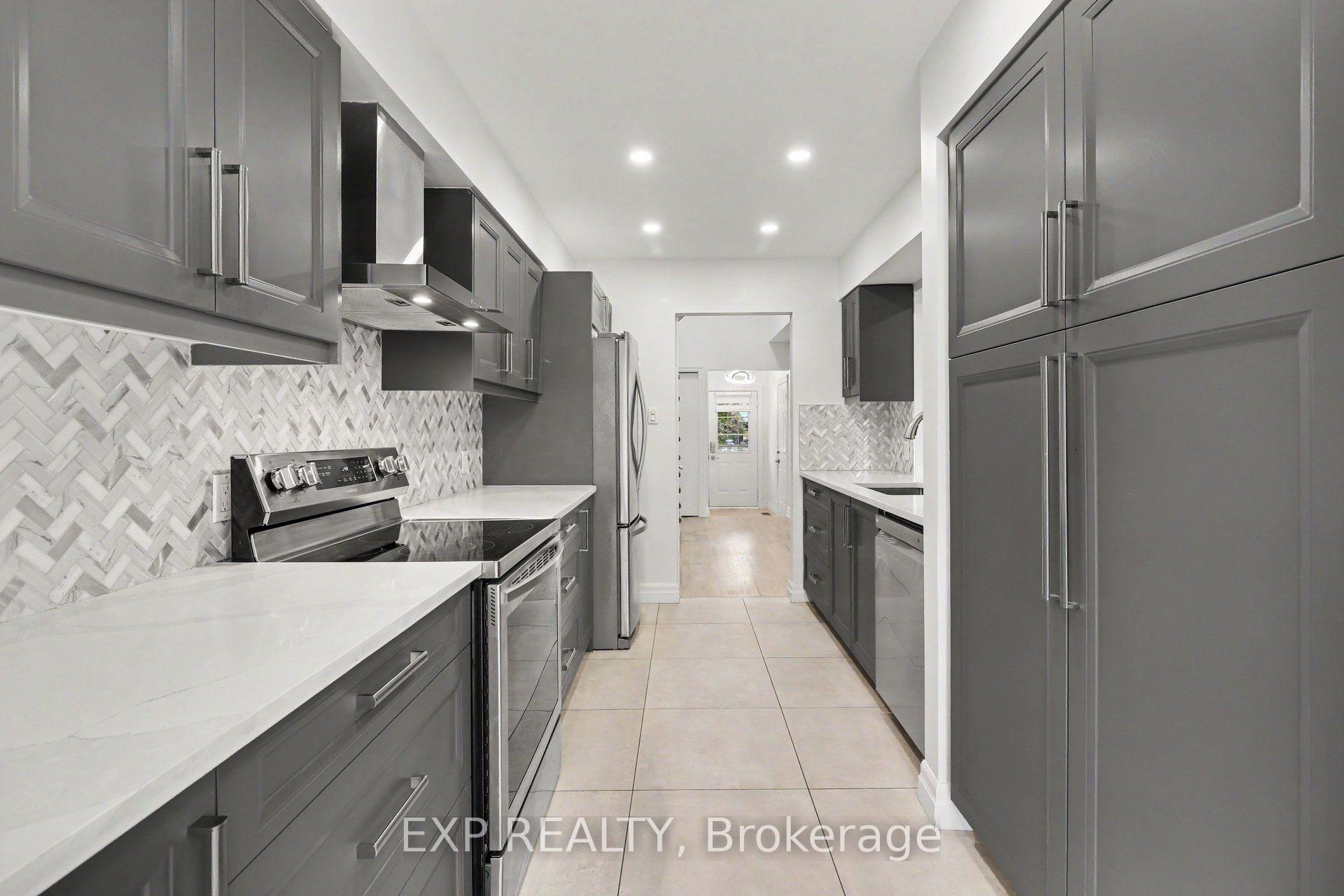 Photo 6 of 4646 Ogilvie Walk Crescent, Ottawa, Carson Grove — HOMEH