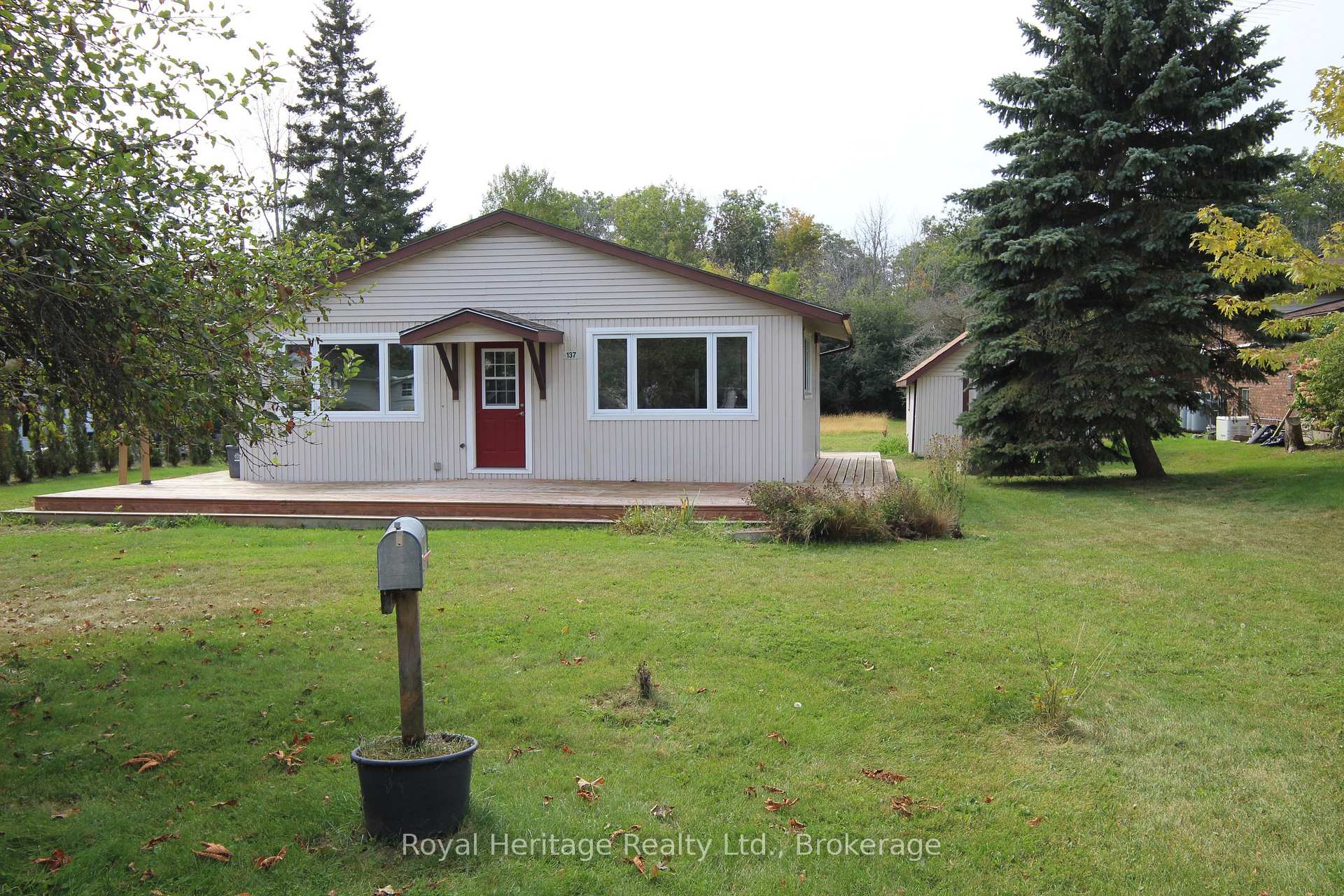Photo 3 of 137 Bayshore Road, Brighton, Rural Brighton — HOMEH