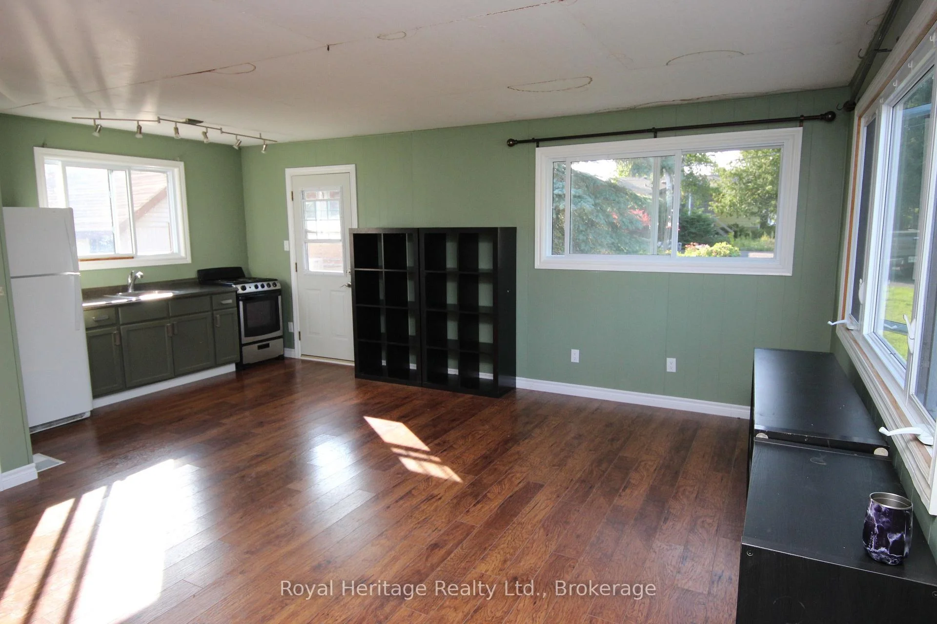 Photo 8 of 137 Bayshore Road, Brighton, Rural Brighton — HOMEH
