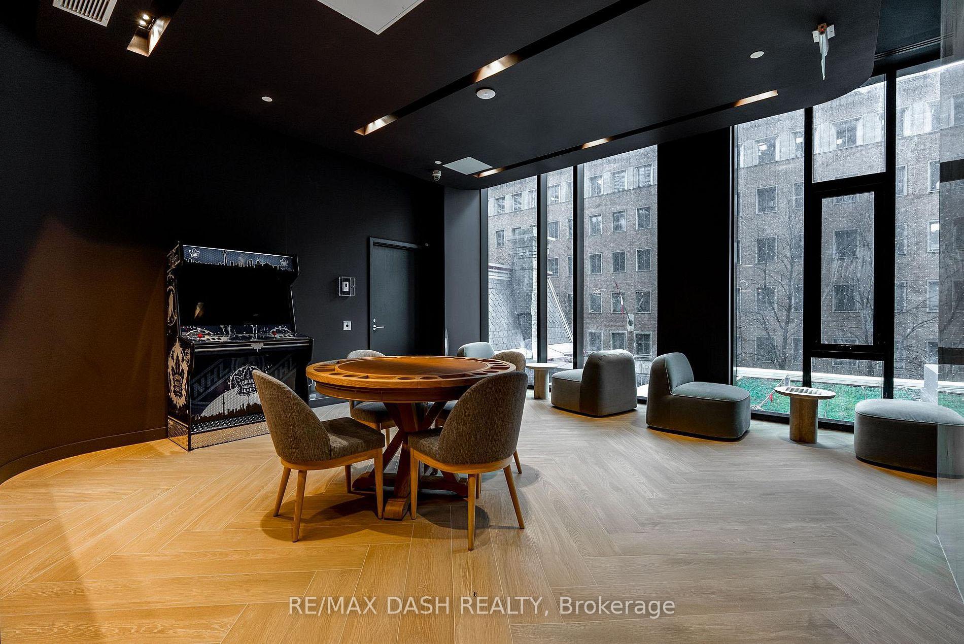 Photo 5 of Unit 2411, 634 Church Street, Toronto, Church-Yonge Corridor — HOMEH