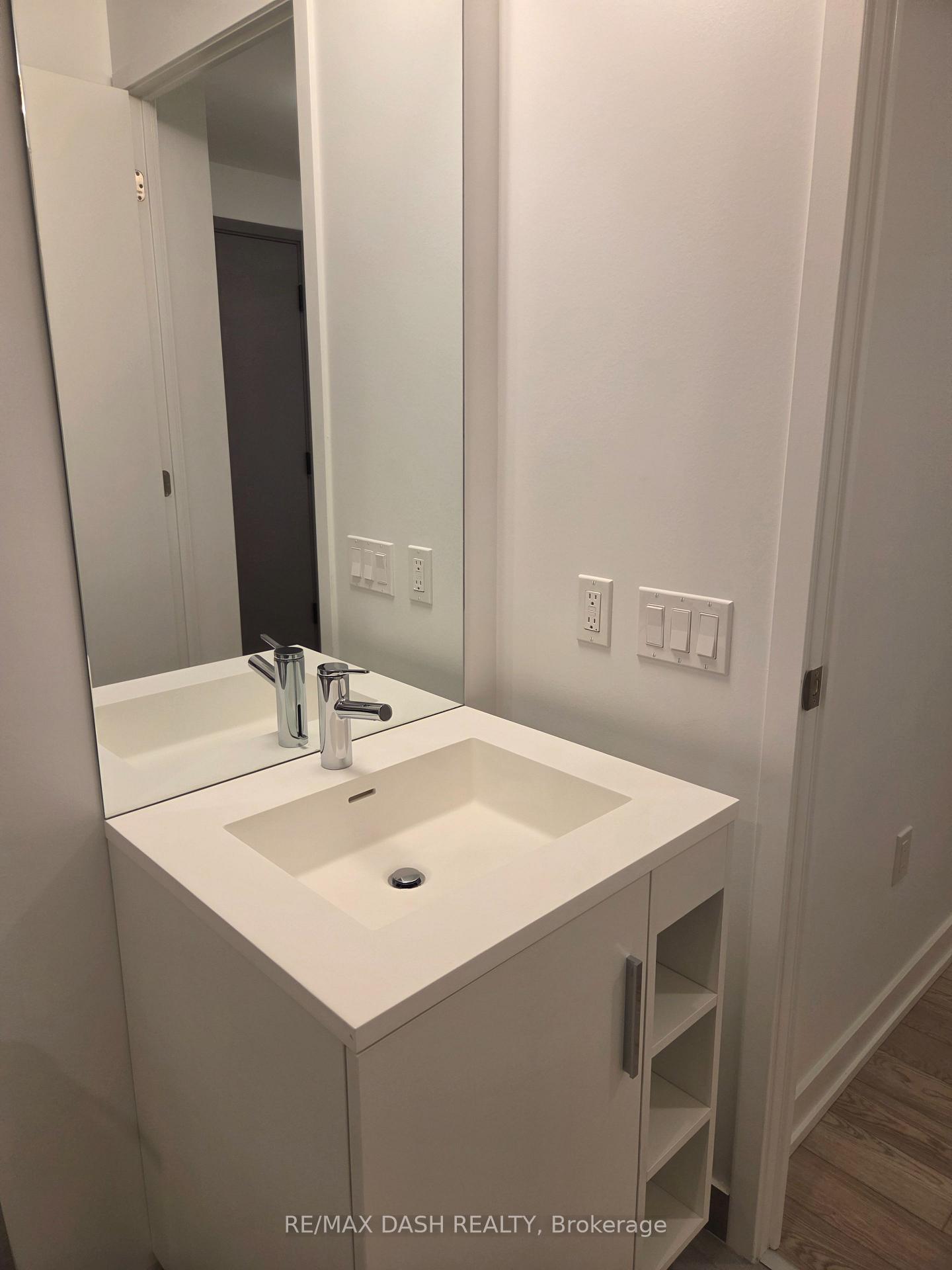 Photo 13 of Unit 2411, 634 Church Street, Toronto, Church-Yonge Corridor — HOMEH