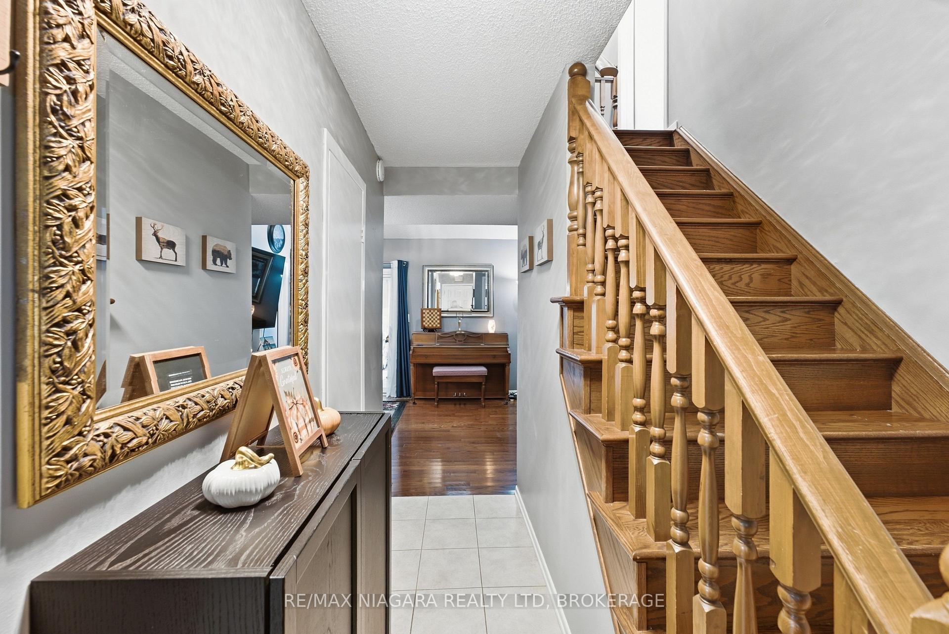 Photo 17 of 106 St. Augustine Drive, St. Catharines, Secord Woods — HOMEH