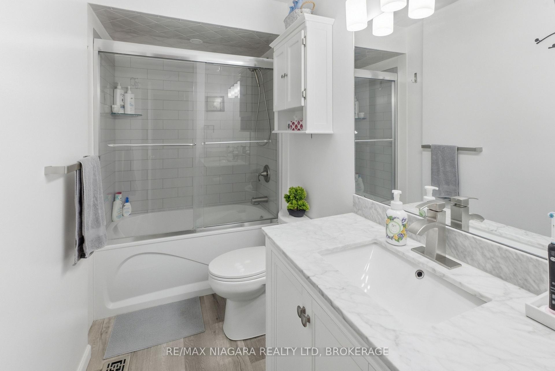 Photo 26 of 106 St. Augustine Drive, St. Catharines, Secord Woods — HOMEH