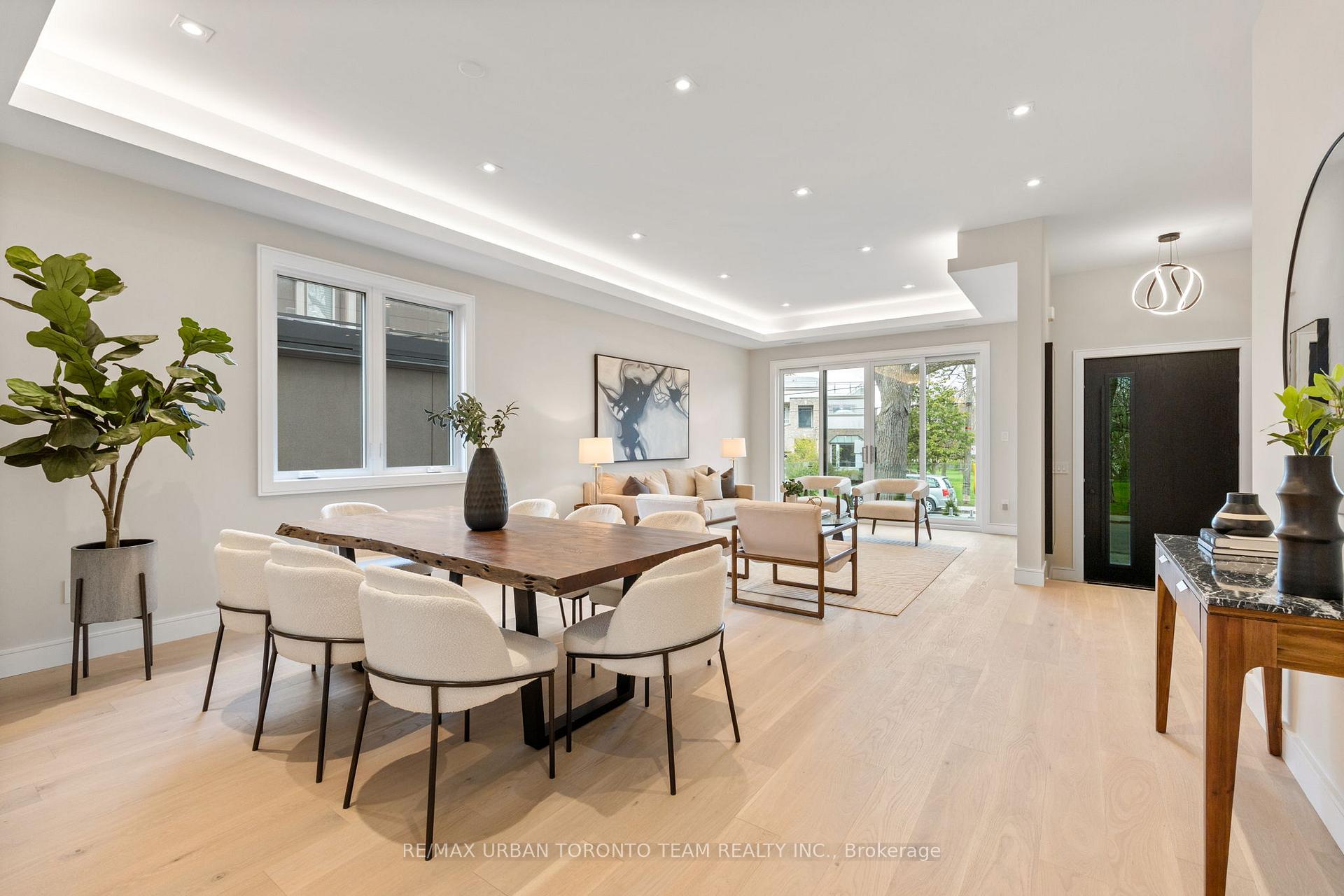 Photo 6 of 4 Drake Crescent, Scarborough, Cliffcrest — HOMEH