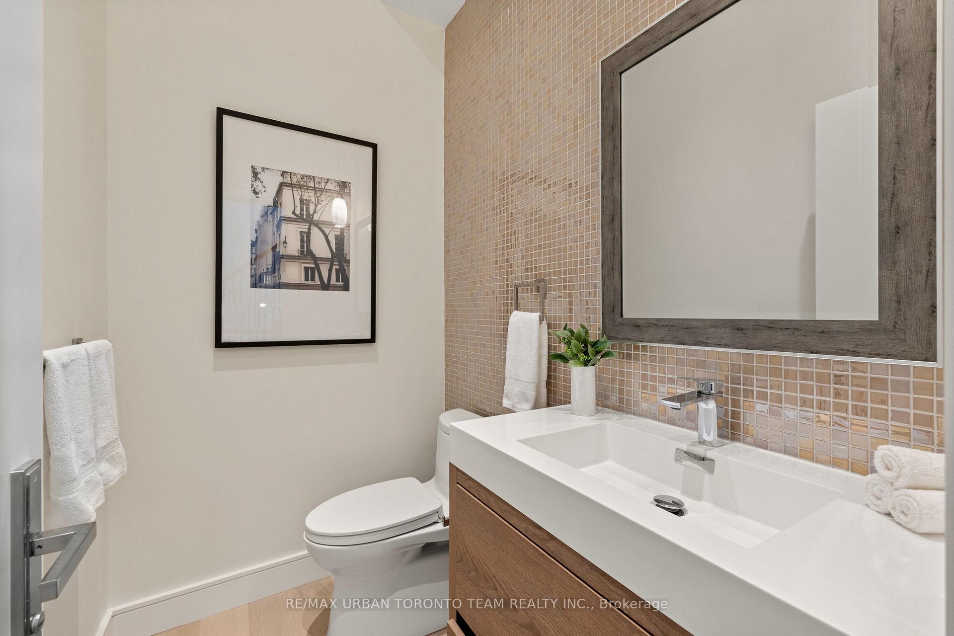 Photo 8 of 4 Drake Crescent, Scarborough, Cliffcrest — HOMEH