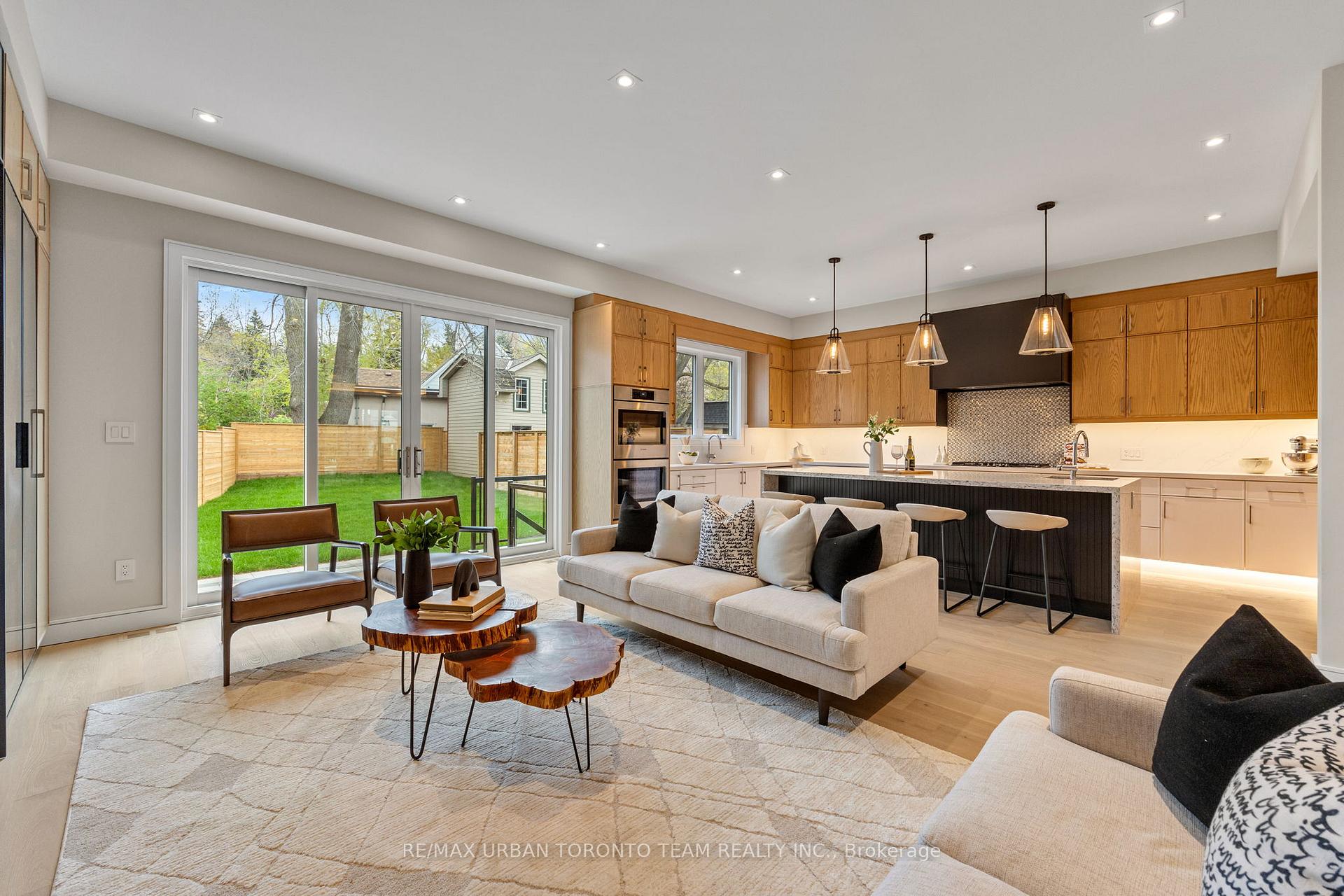 Photo 12 of 4 Drake Crescent, Scarborough, Cliffcrest — HOMEH