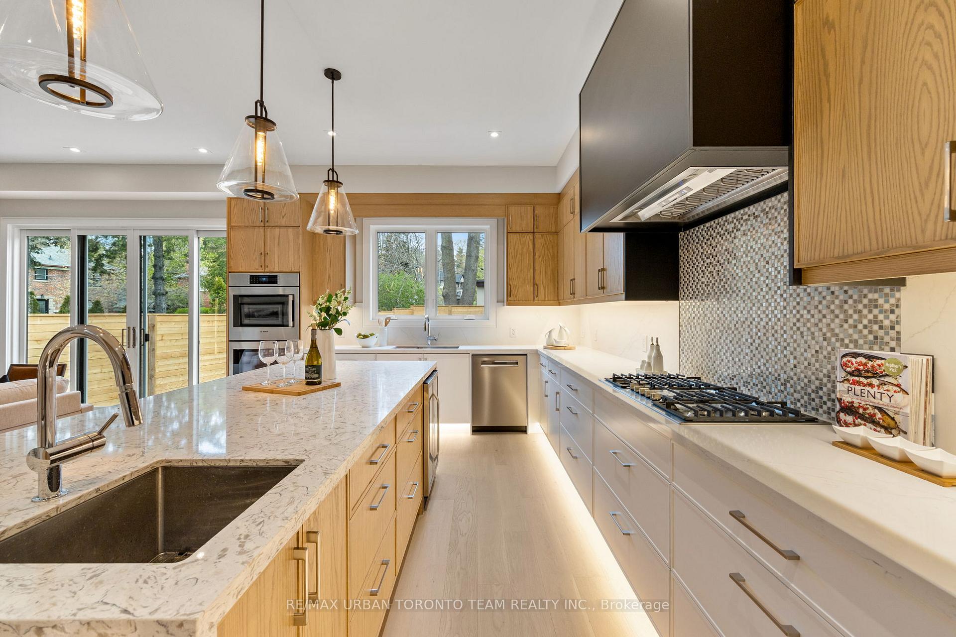 Photo 15 of 4 Drake Crescent, Scarborough, Cliffcrest — HOMEH