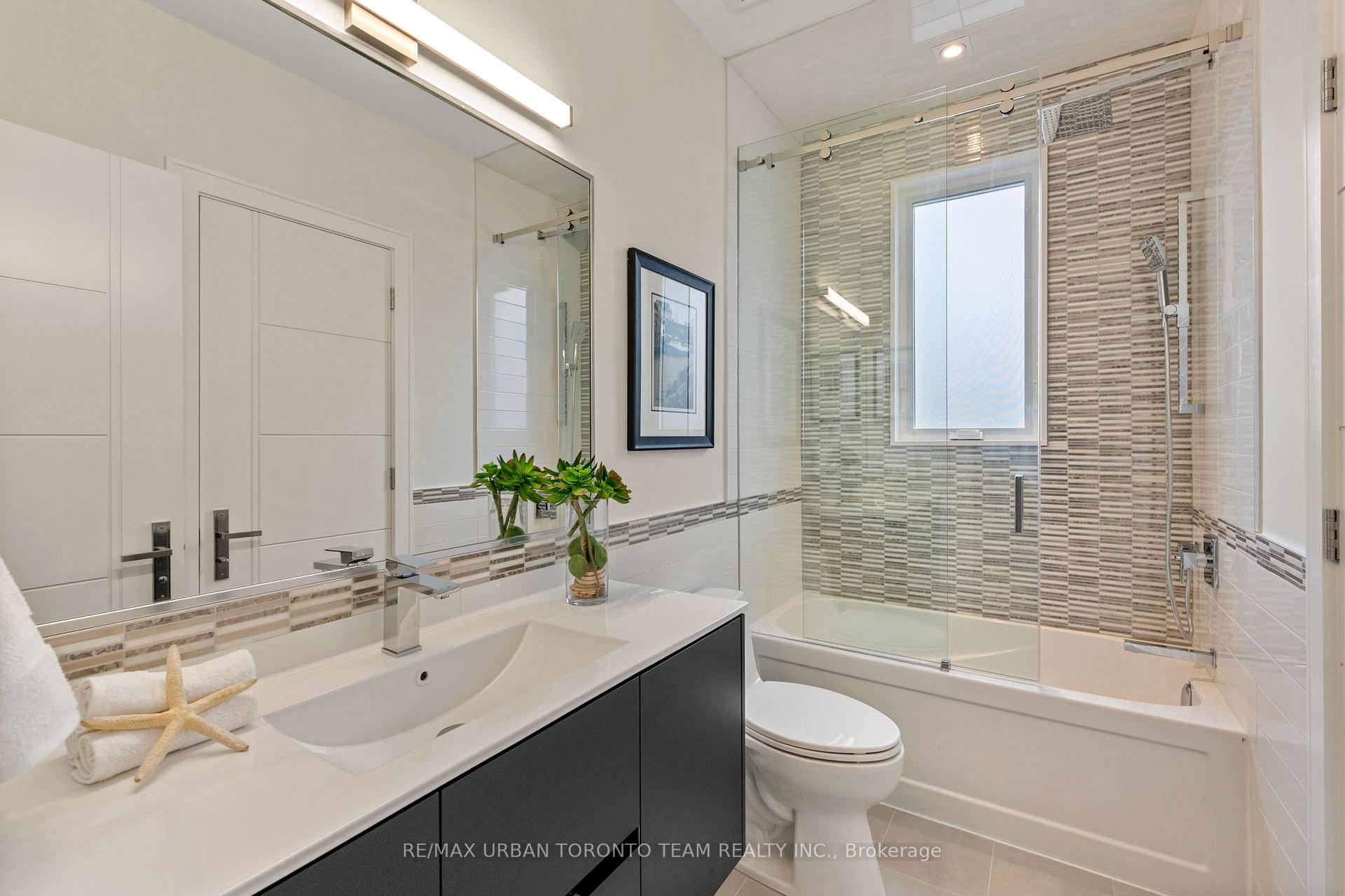Photo 20 of 4 Drake Crescent, Scarborough, Cliffcrest — HOMEH