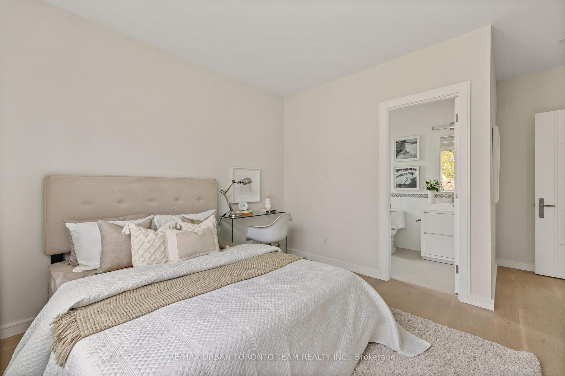Photo 22 of 4 Drake Crescent, Scarborough, Cliffcrest — HOMEH