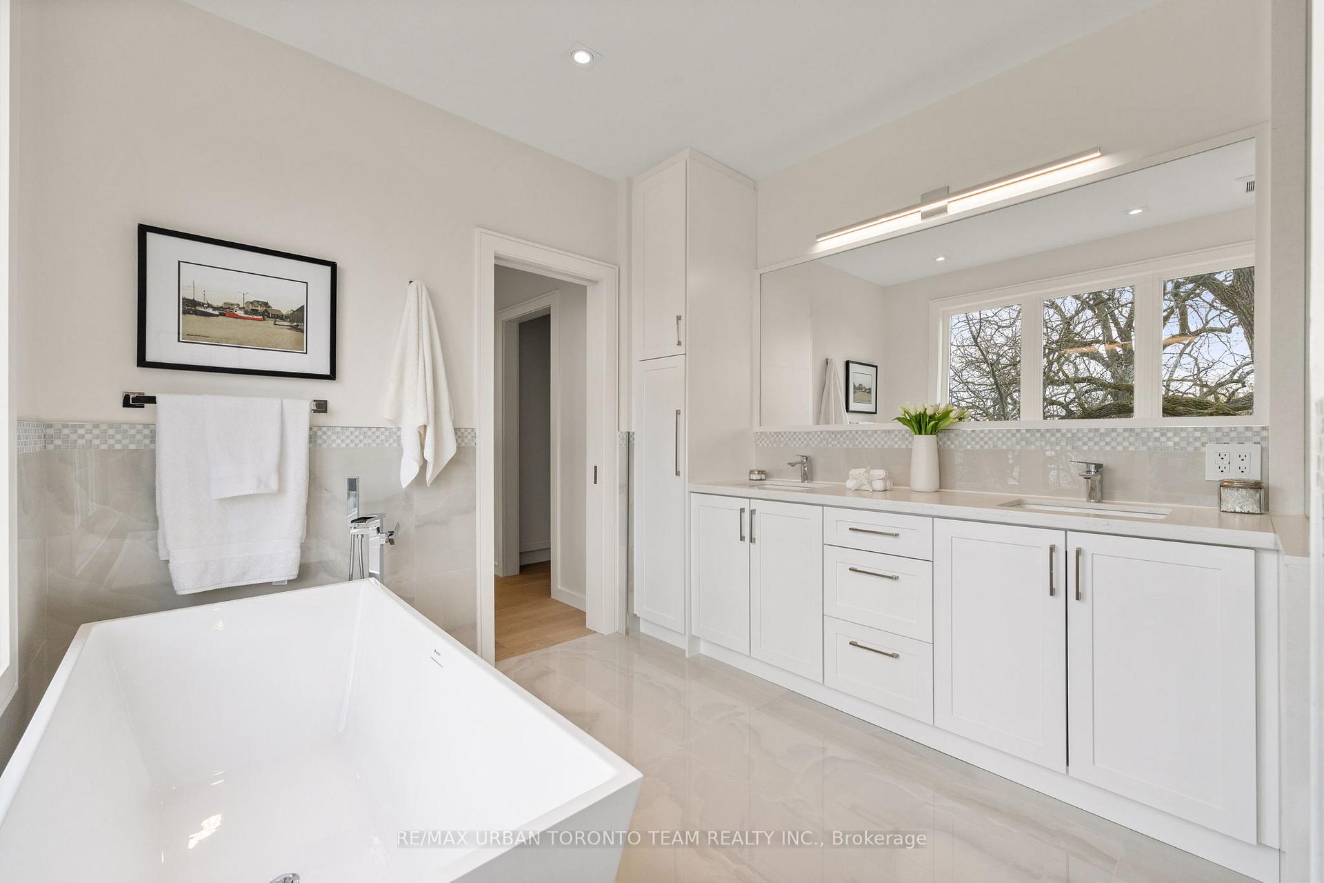 Photo 32 of 4 Drake Crescent, Scarborough, Cliffcrest — HOMEH