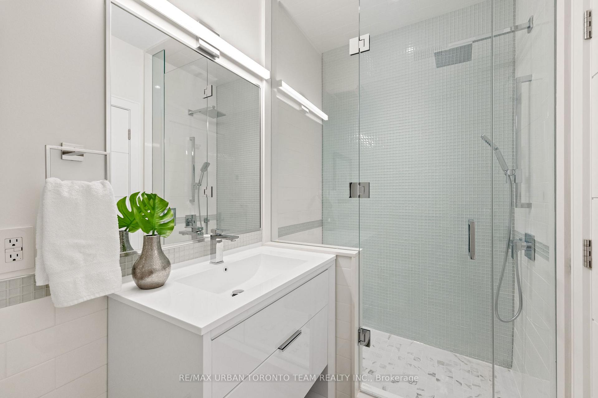 Photo 41 of 4 Drake Crescent, Scarborough, Cliffcrest — HOMEH