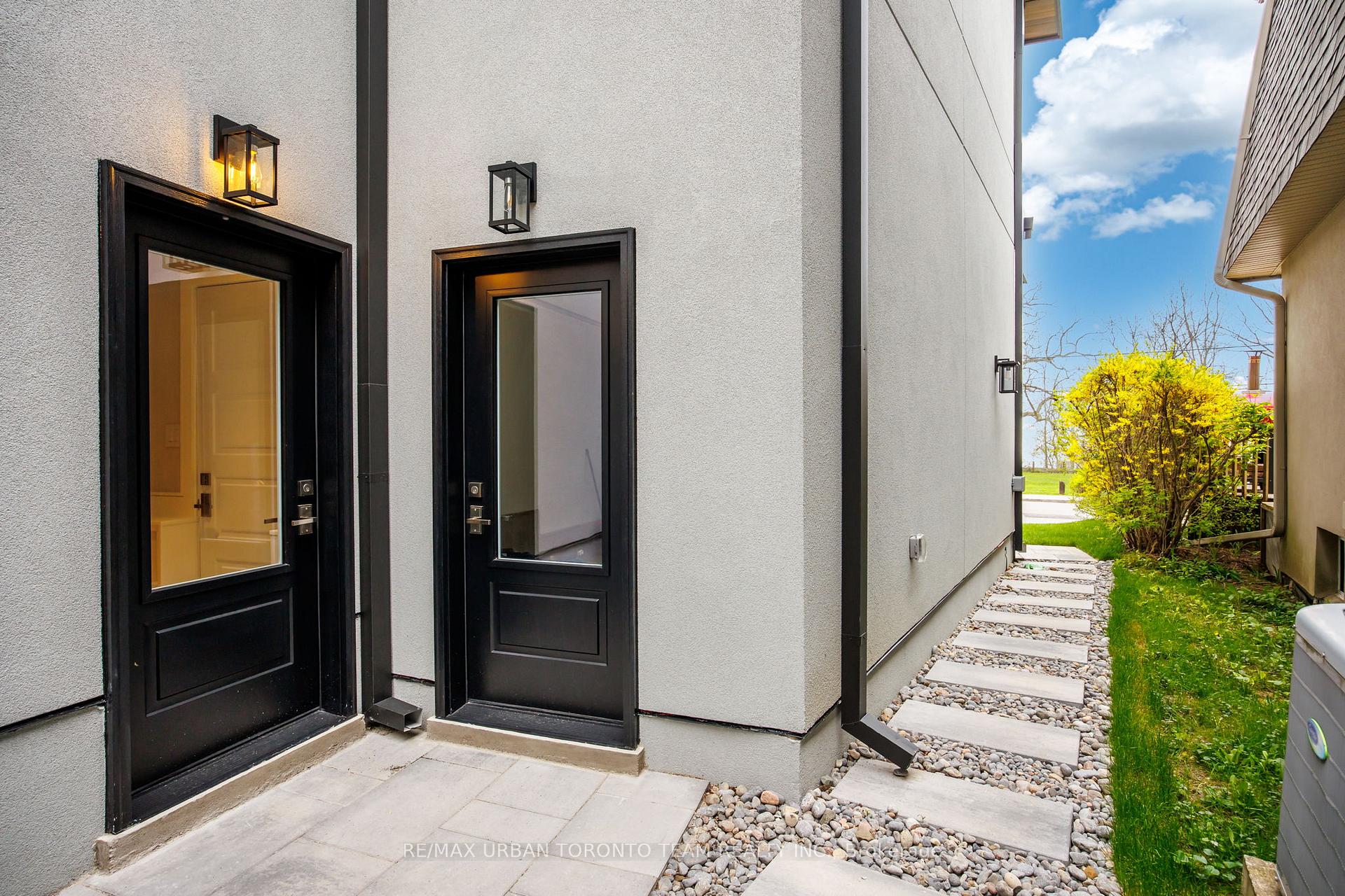 Photo 49 of 4 Drake Crescent, Scarborough, Cliffcrest — HOMEH