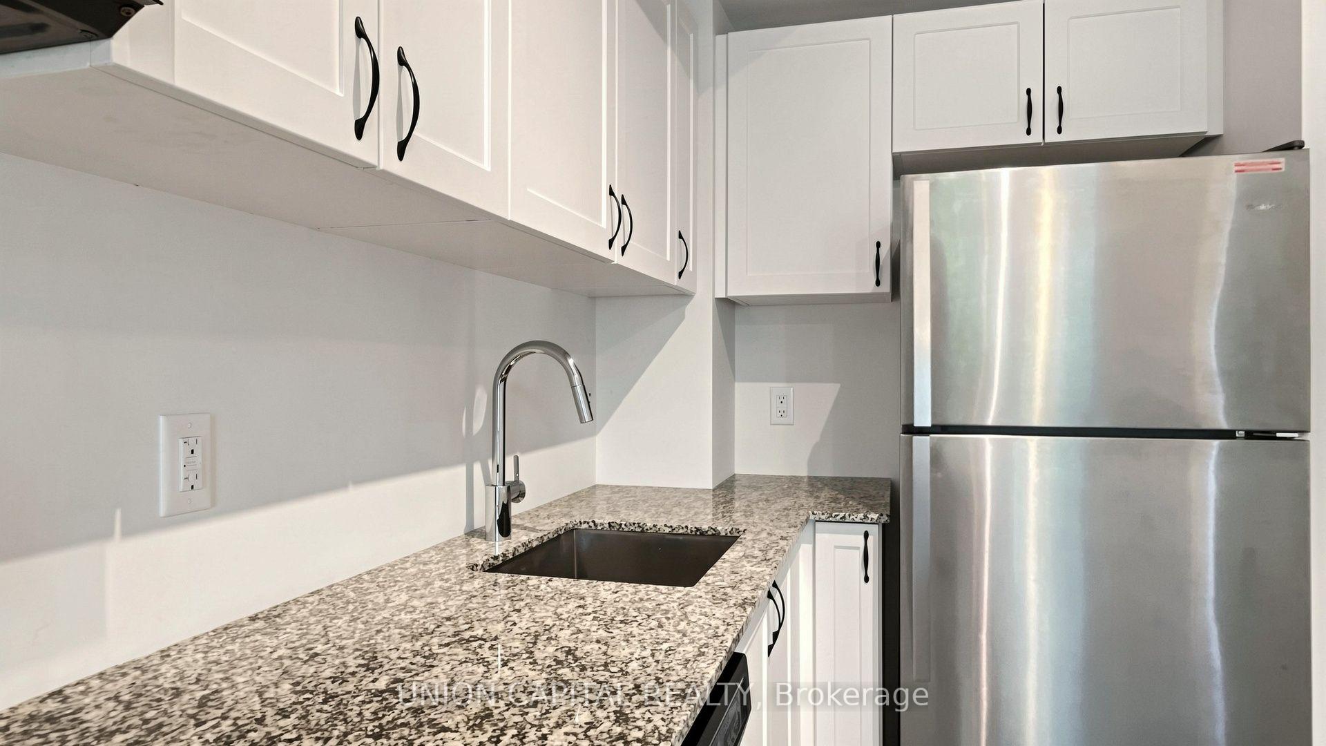 Photo 5 of Unit 9, 6 Bicknell Avenue, Toronto, Keelesdale-Eglinton West — HOMEH