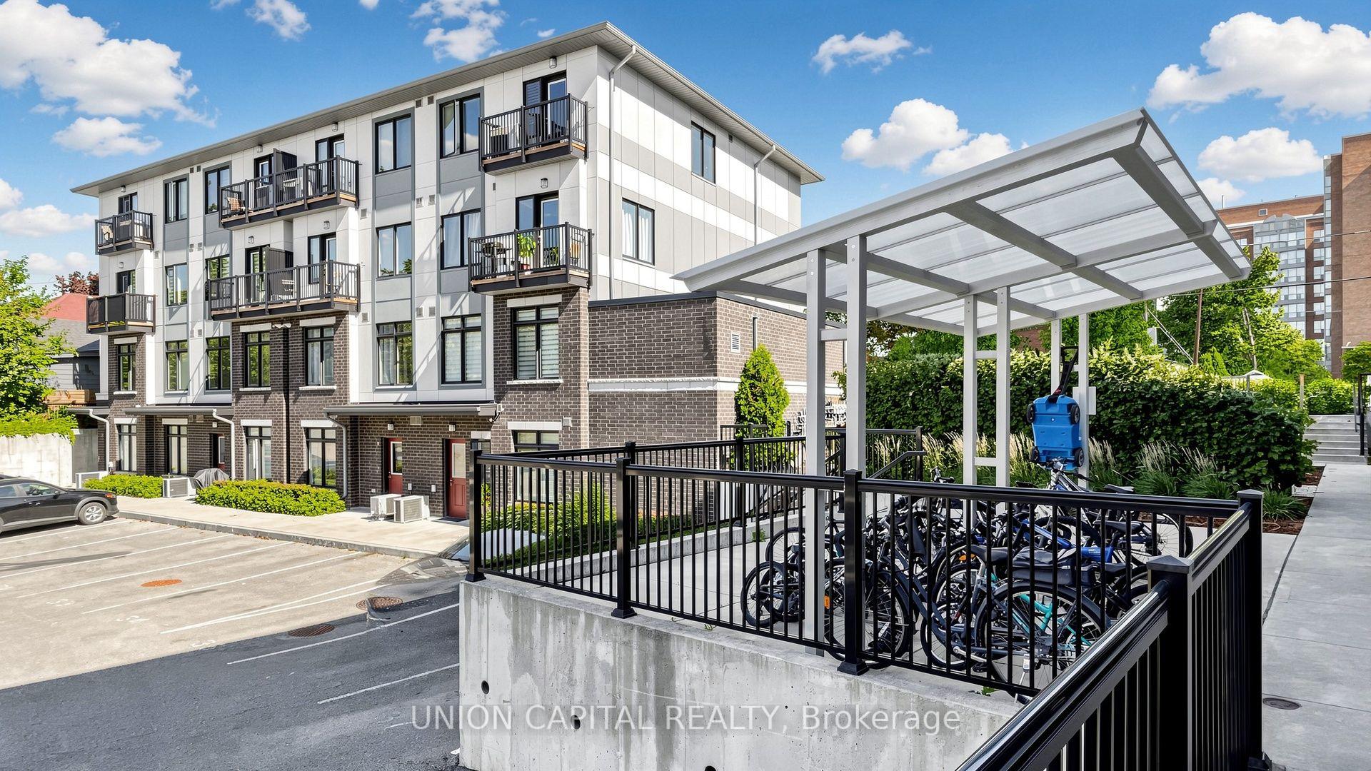 Photo 11 of Unit 9, 6 Bicknell Avenue, Toronto, Keelesdale-Eglinton West — HOMEH