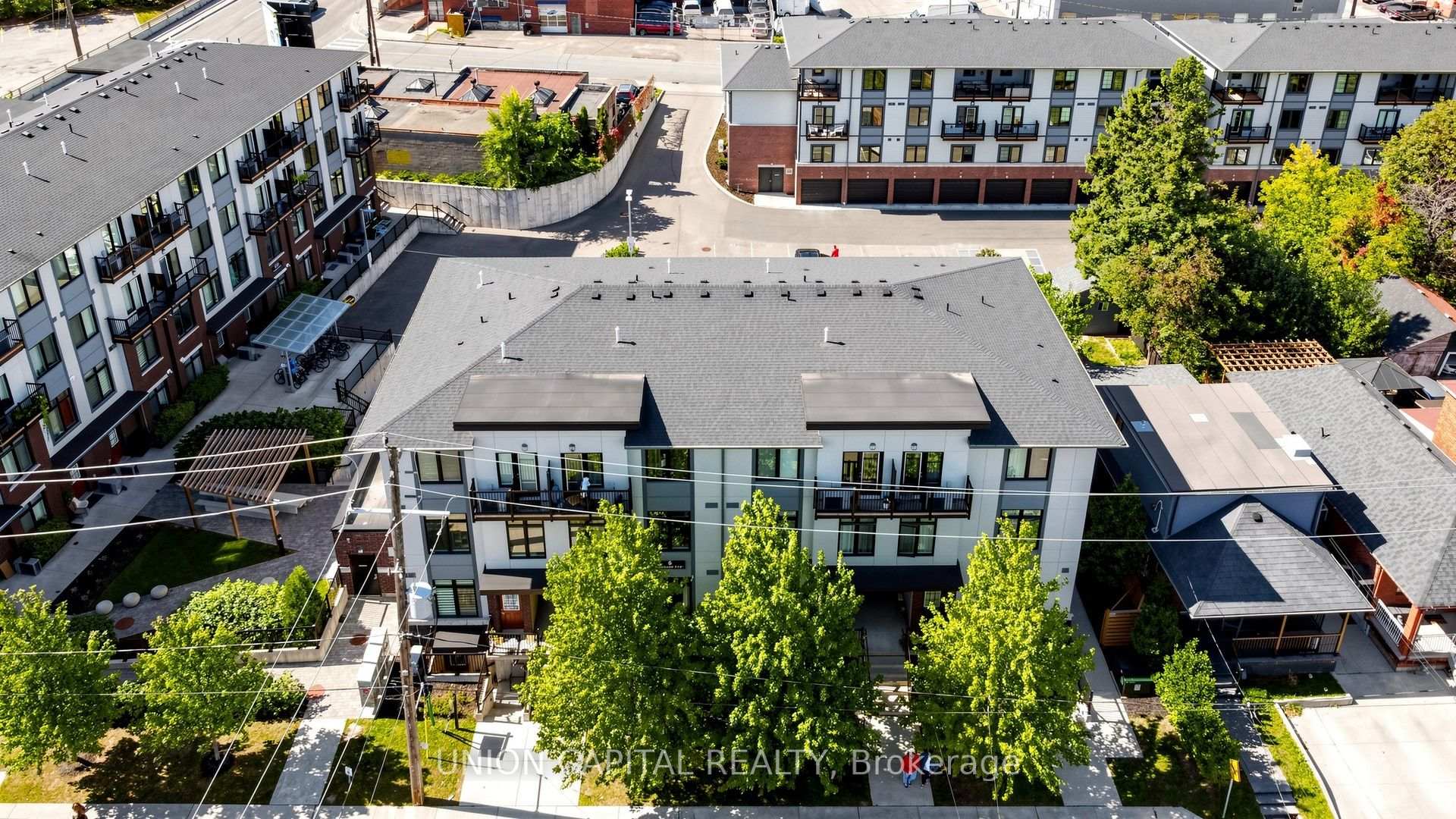 Photo 12 of Unit 9, 6 Bicknell Avenue, Toronto, Keelesdale-Eglinton West — HOMEH