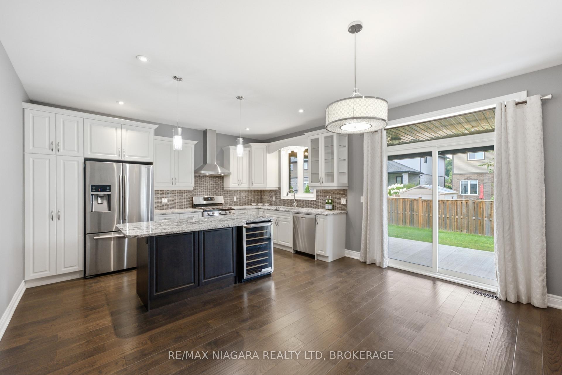 Photo 8 of 9305 Eagle Ridge Drive, Niagara Falls, Forestview — HOMEH