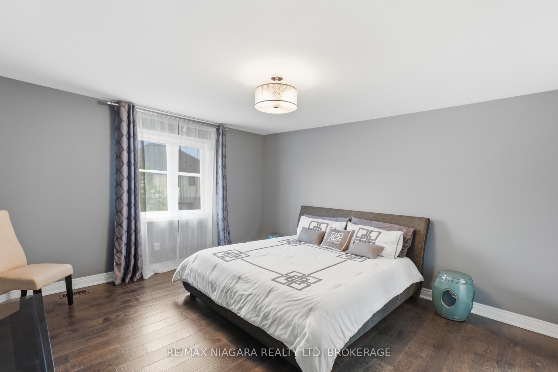 Photo 13 of 9305 Eagle Ridge Drive, Niagara Falls, Forestview — HOMEH